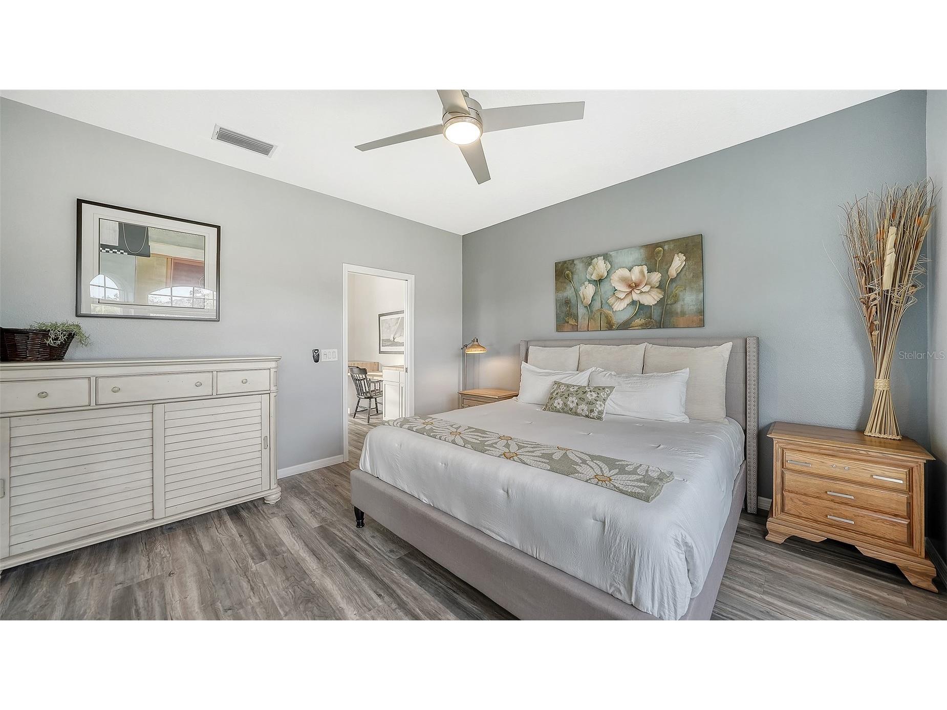 8117 Misty Oaks Boulevard Sarasota FL 34243 A4678054 image90