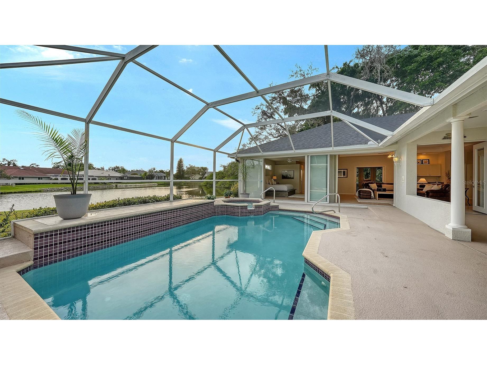 8117 Misty Oaks Boulevard Sarasota FL 34243 A4678054 image94