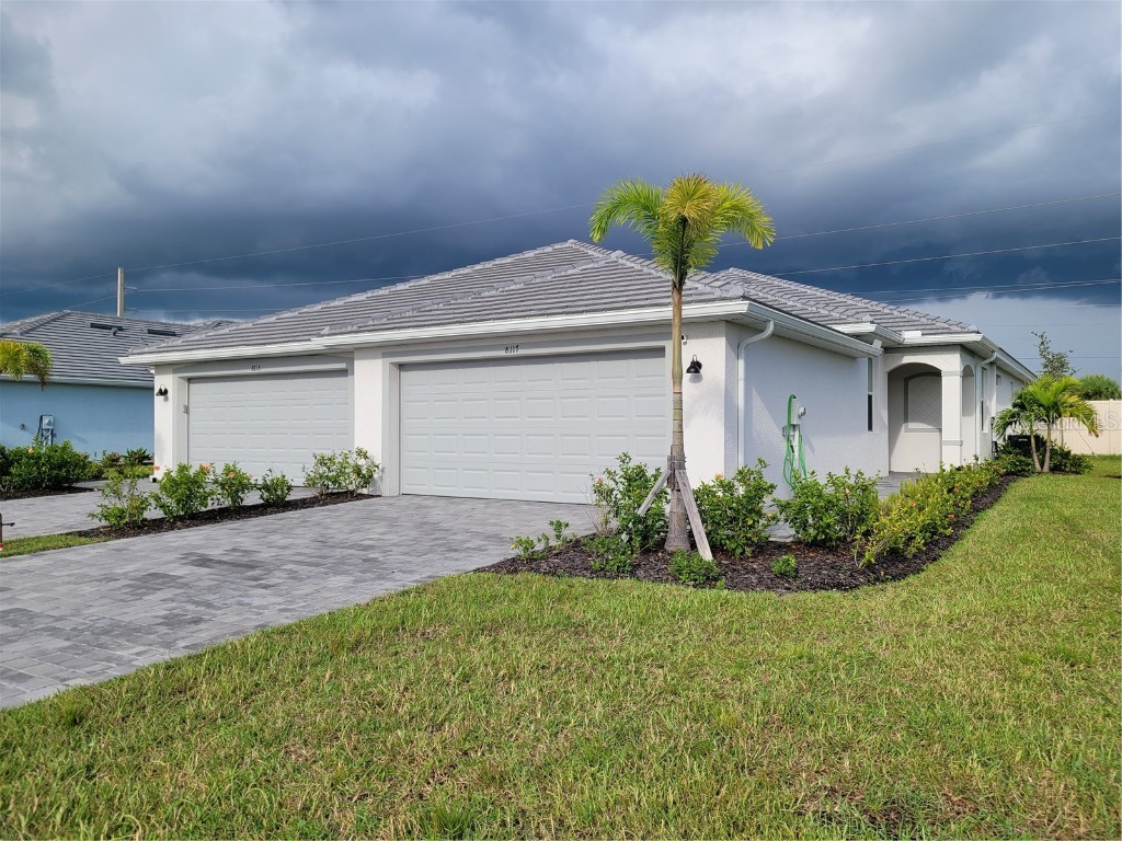 8117 Shore Lake Drive Englewood FL 34224 D6143810 image1