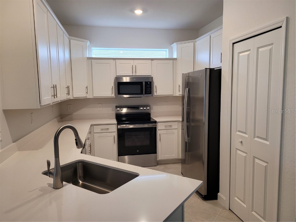 8117 Shore Lake Drive Englewood FL 34224 D6143810 image4