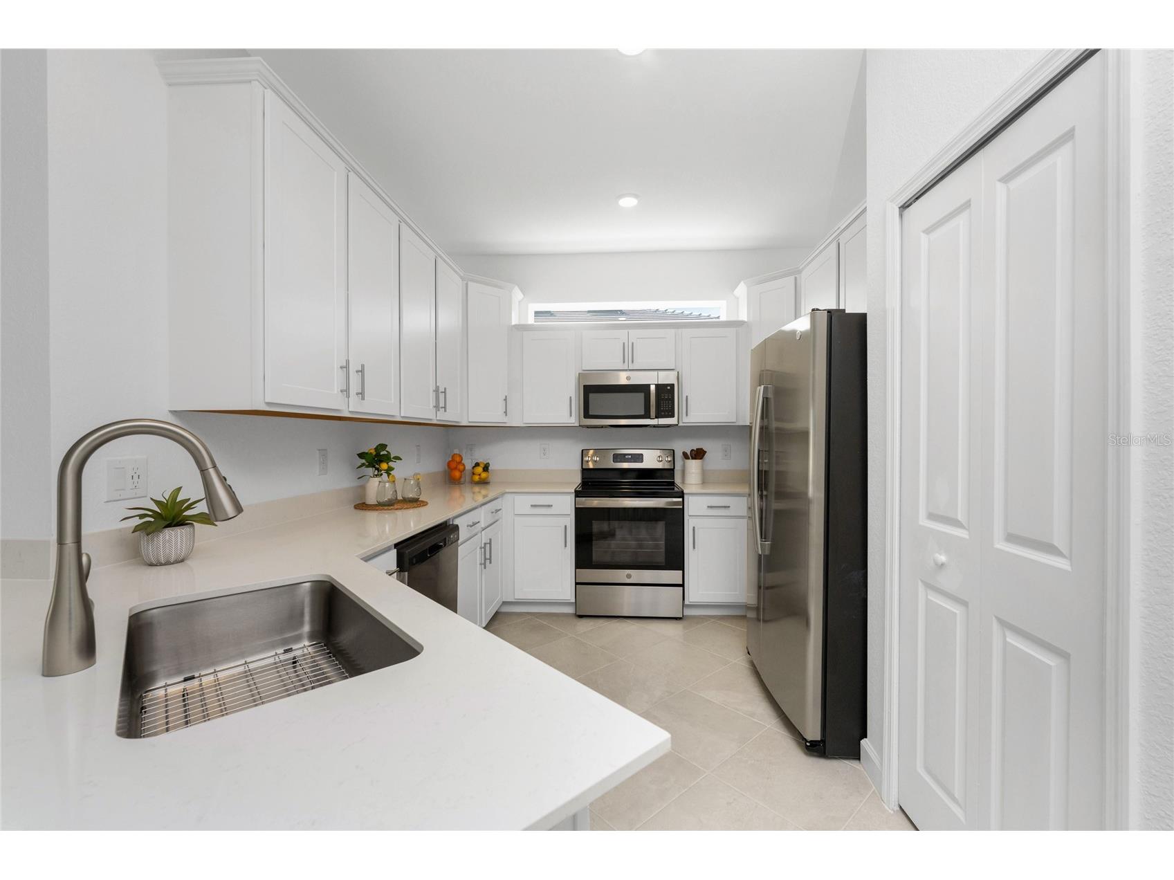 8117 Shore Lake Drive Englewood FL 34224 D6145868 image6