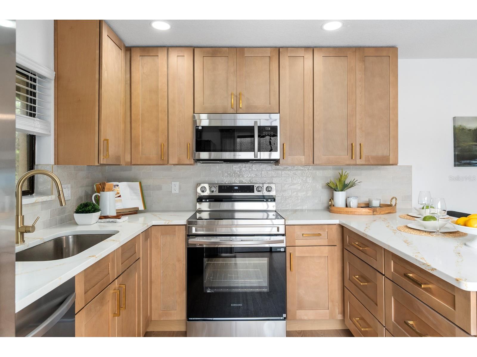 8118 Oak Trace Way #C Tampa FL 33634 TB8514272 image12