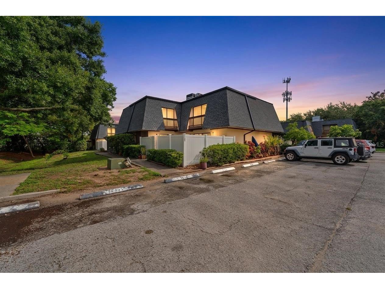 8118 Oak Trace Way #C Tampa FL 33634 TB8514272 image2