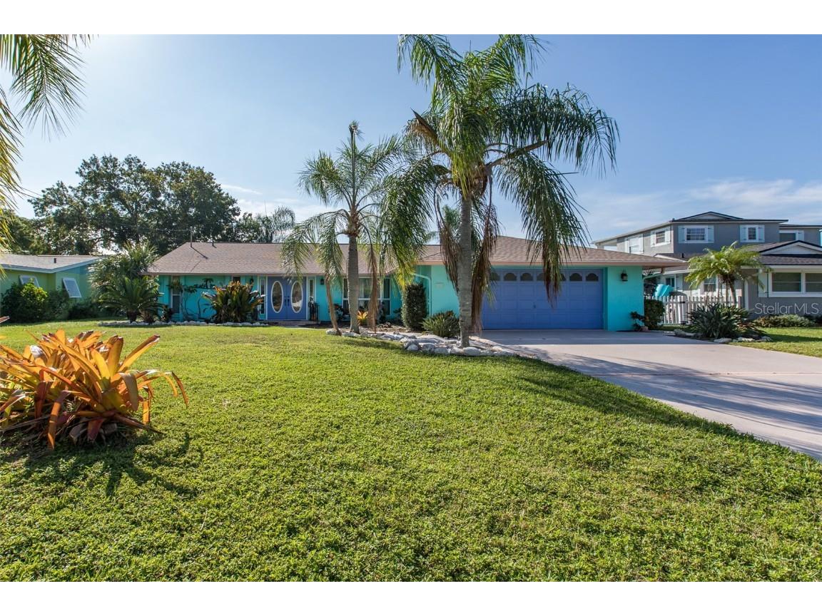 8119 Channel Drive Port Richey FL 34668 W7850215 image1