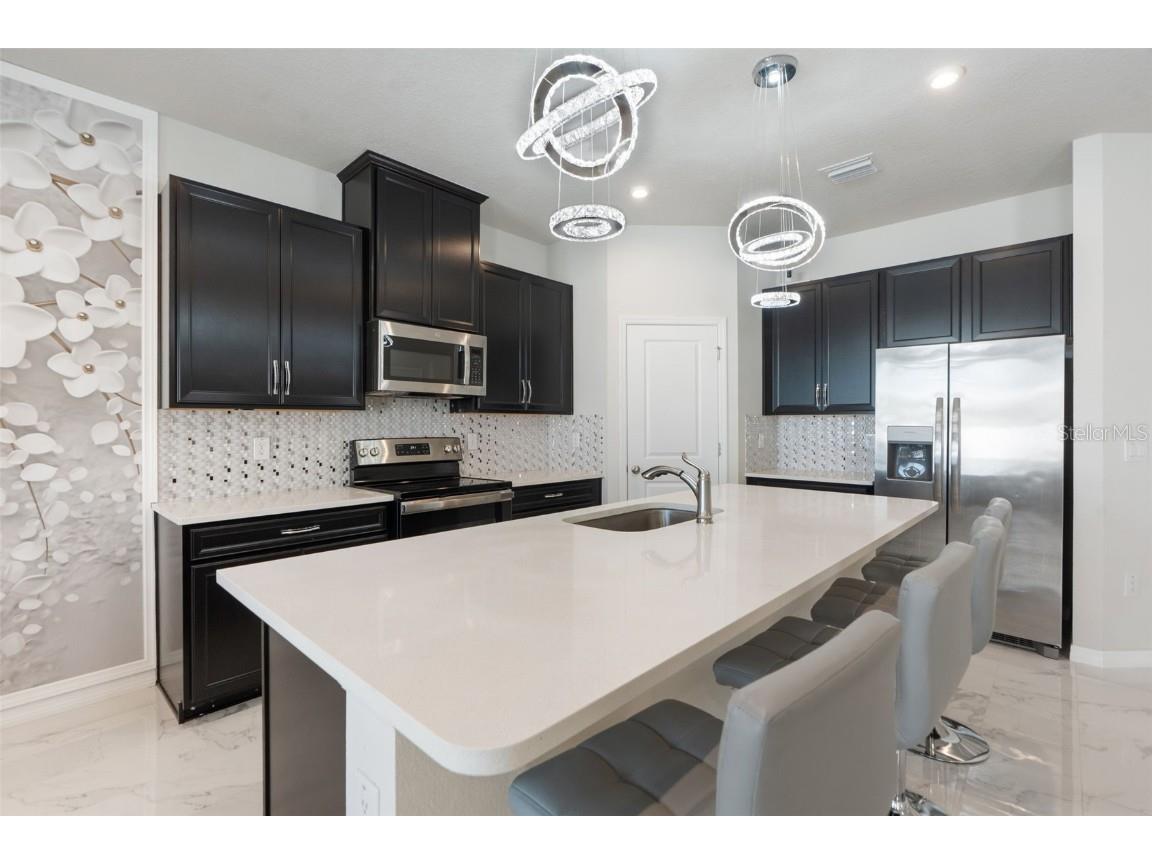 8119 Greenway Avenue Wesley Chapel FL 33544 W7880675 image8