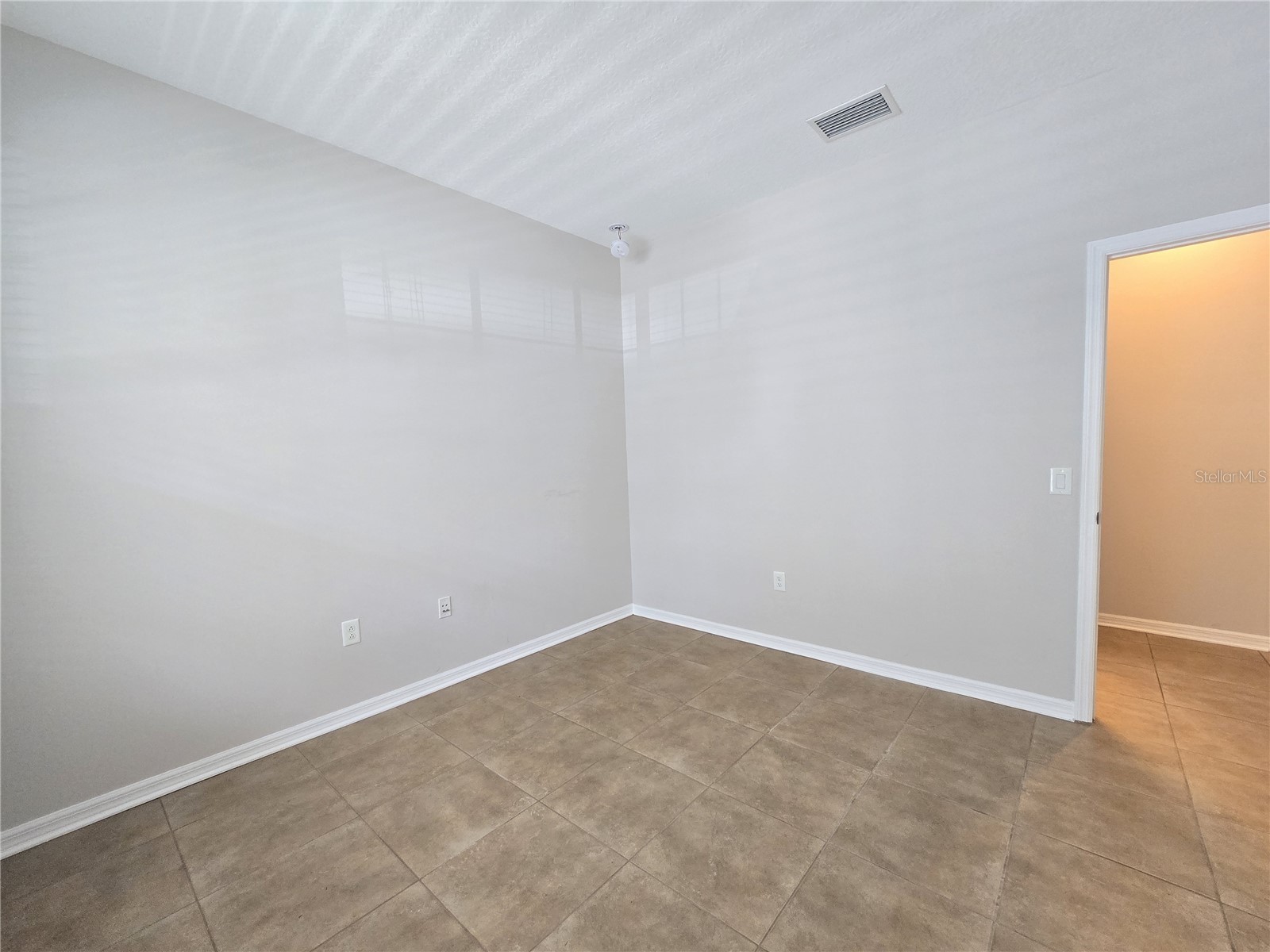 8119 Hampton Lake Drive Tampa FL 33647 TB8519142 image35