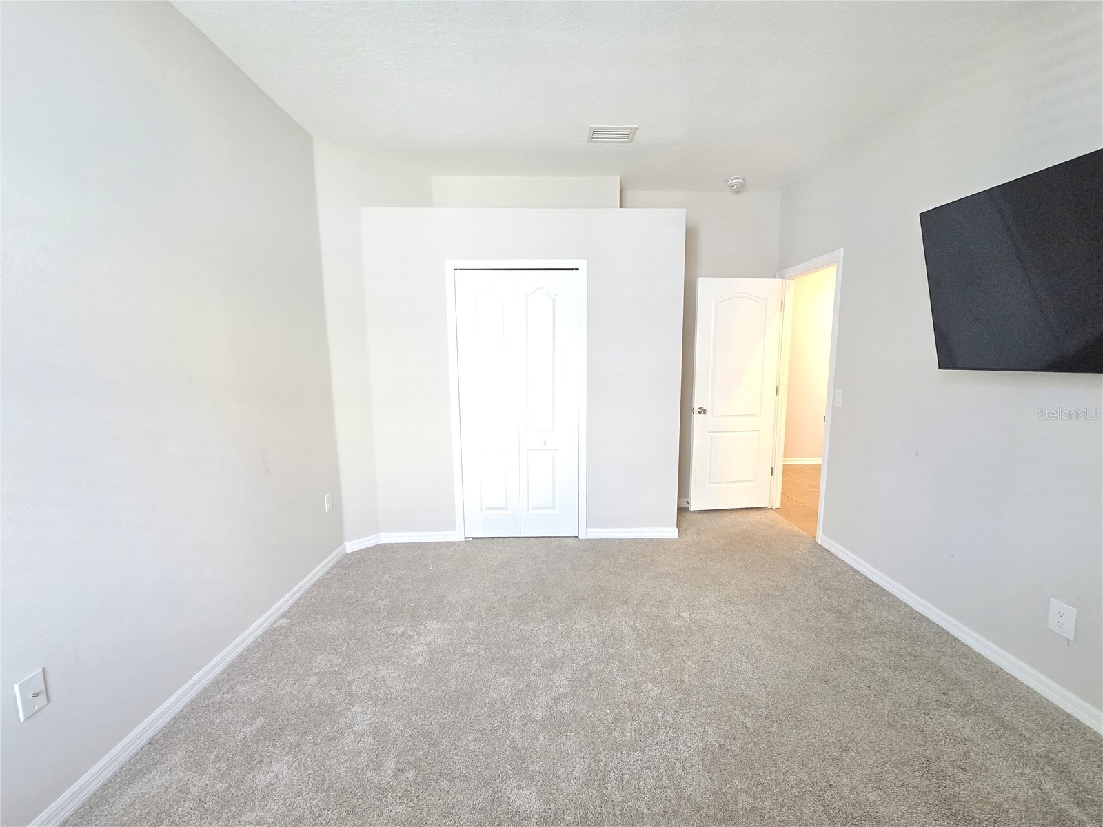 8119 Hampton Lake Drive Tampa FL 33647 TB8519142 image38