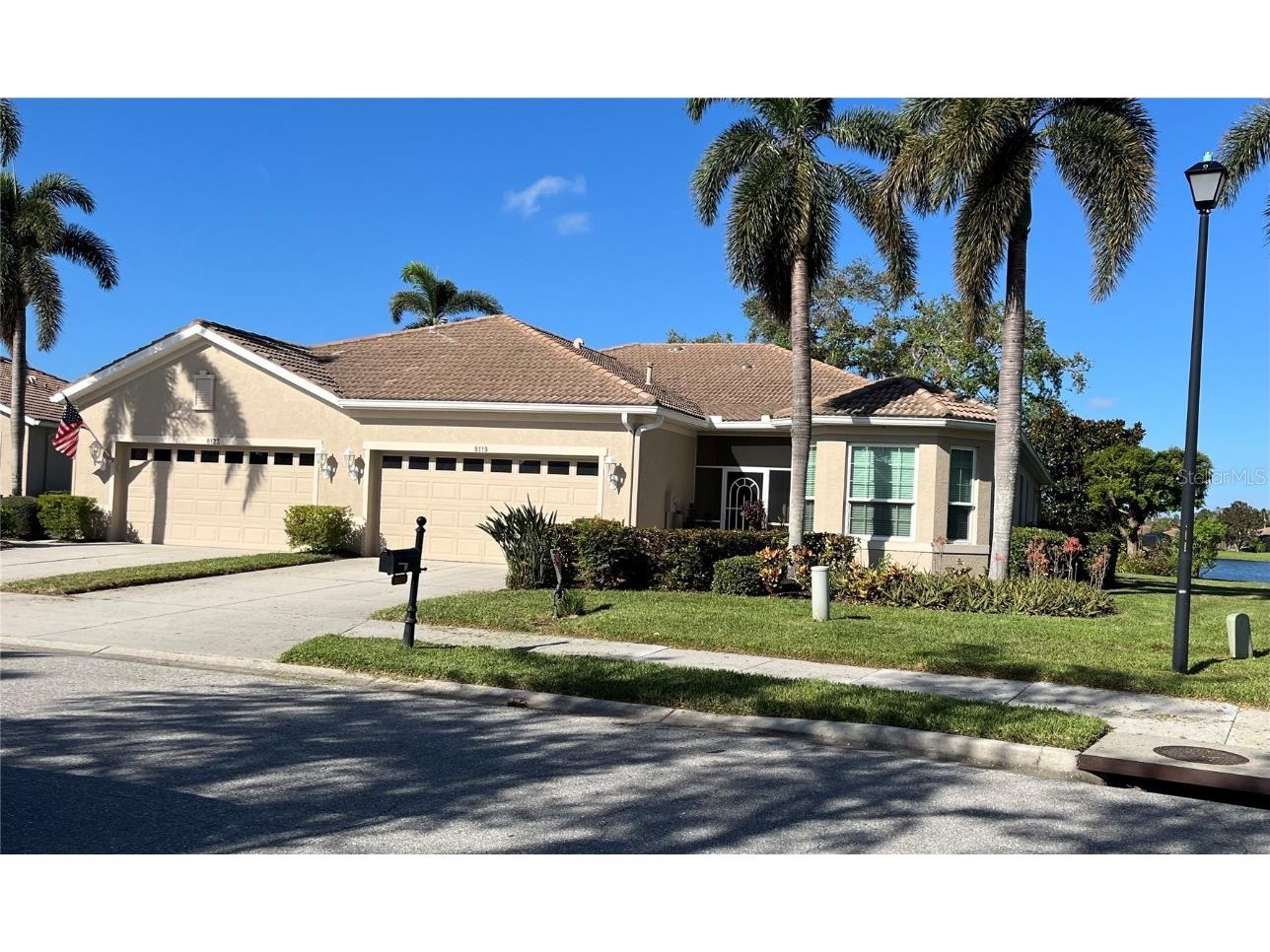 8119 Victoria Falls Circle Sarasota FL 34243 N6135175 image1