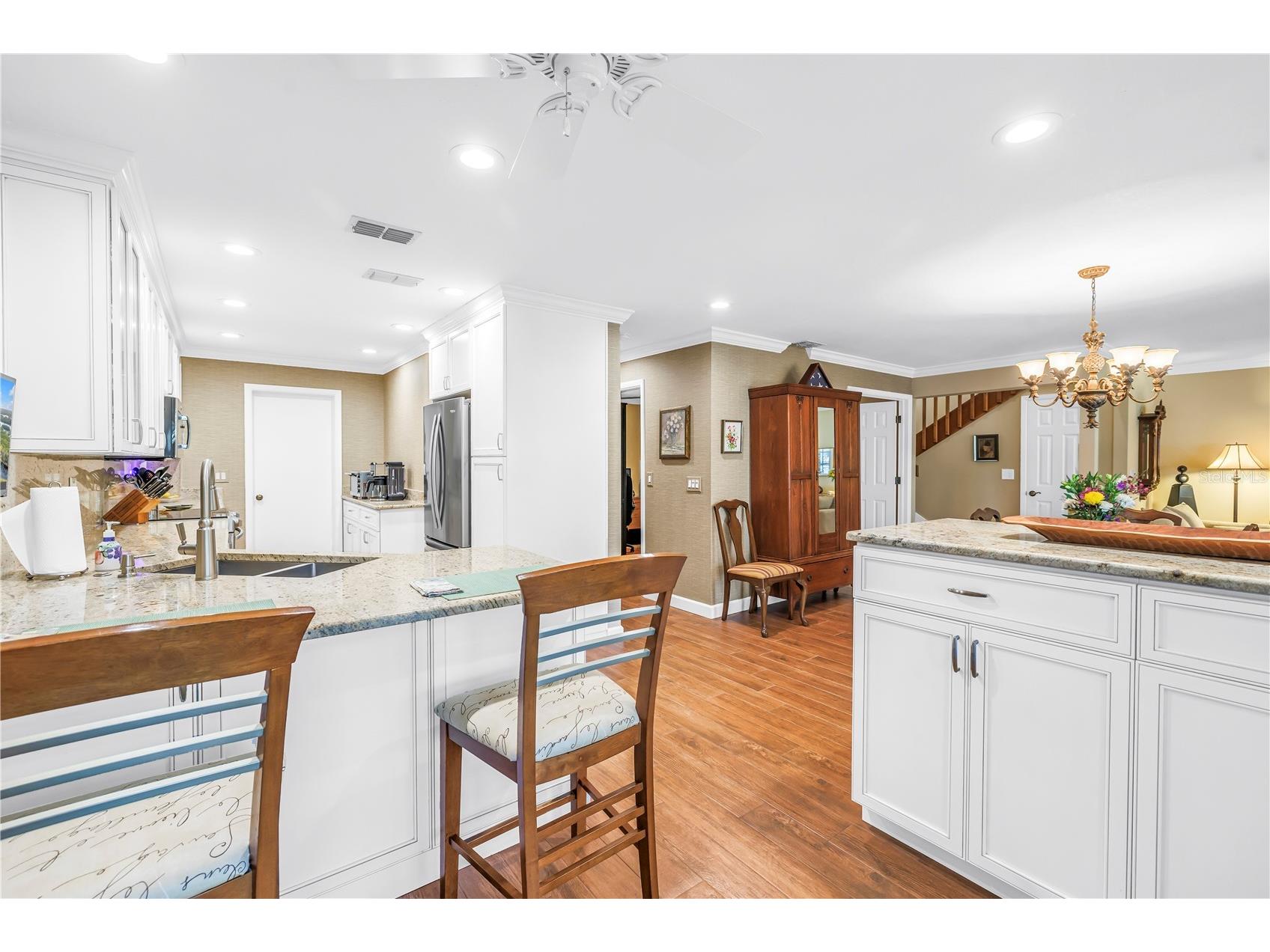 812 Amelia Court NE Saint Petersburg FL 33702 TB8481073 image10
