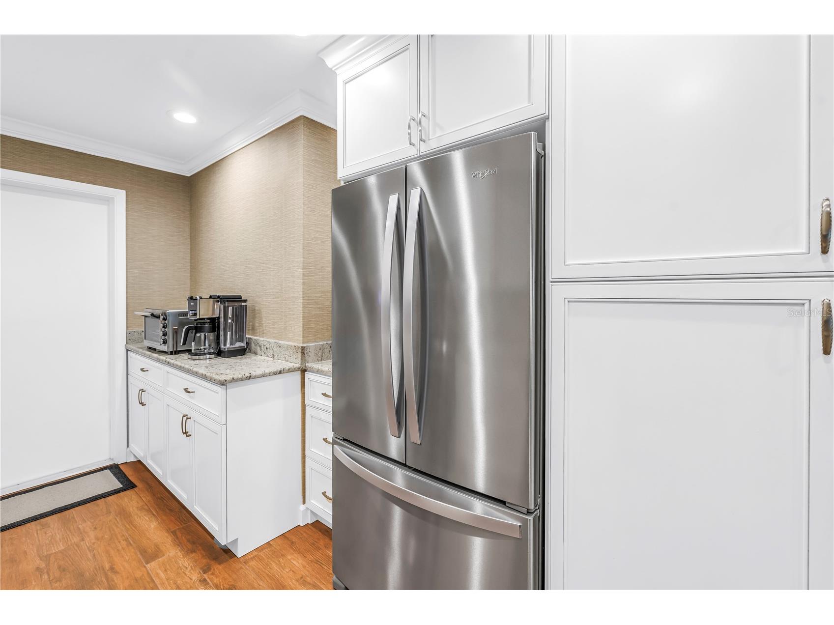 812 Amelia Court NE Saint Petersburg FL 33702 TB8481073 image12