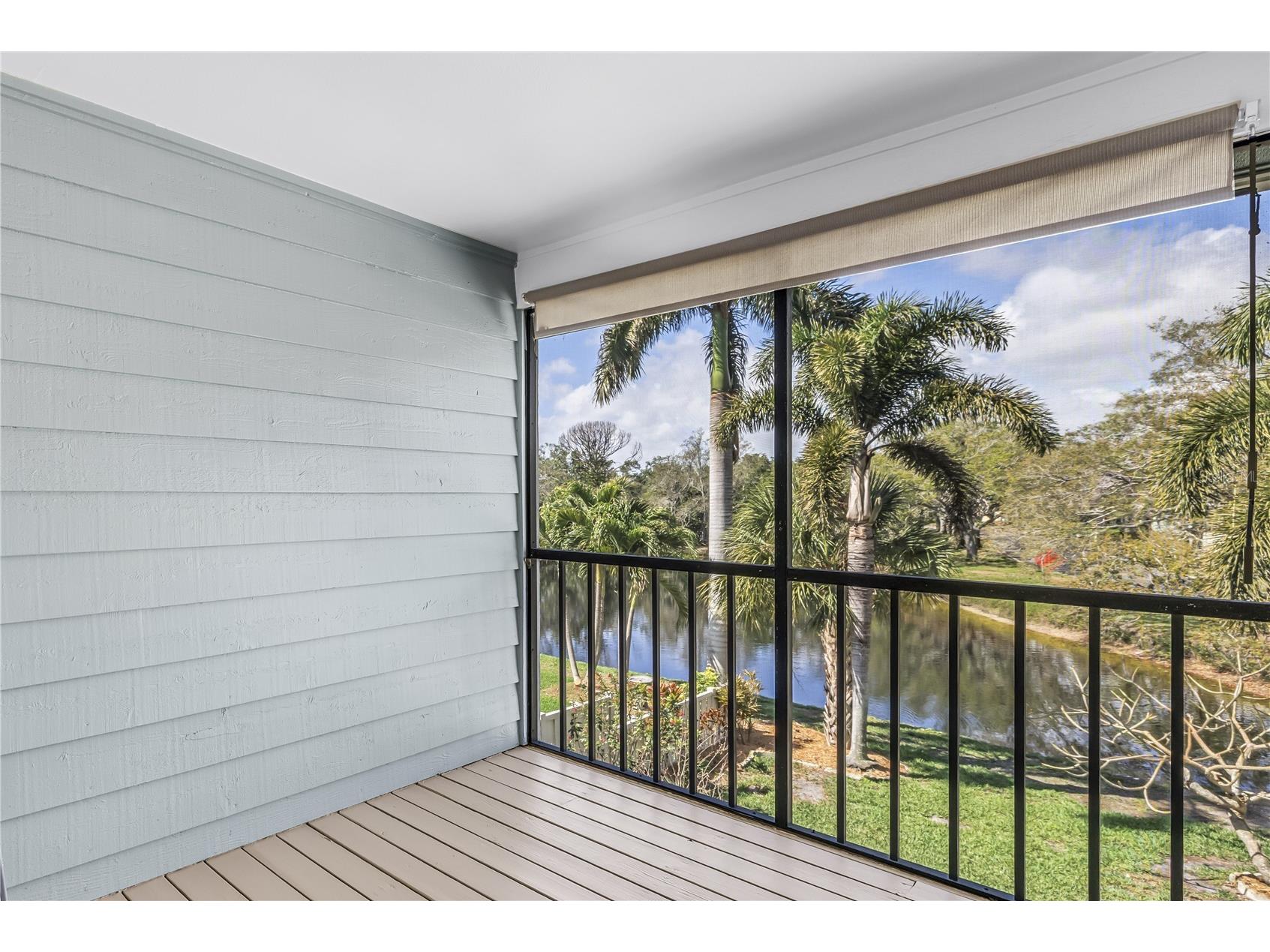 812 Amelia Court NE Saint Petersburg FL 33702 TB8481073 image25
