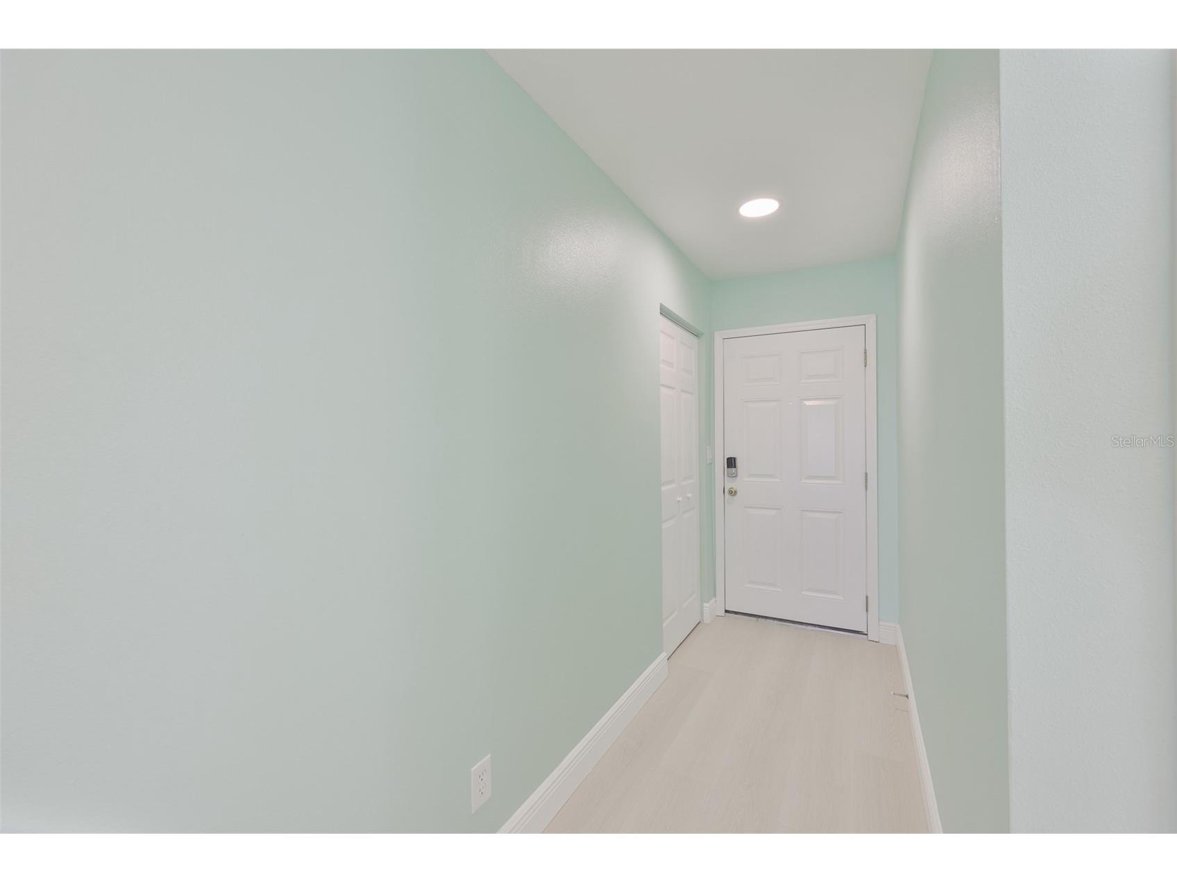 812 Bahia Del Sol Drive #A Ruskin FL 33570 TB8497289 image5