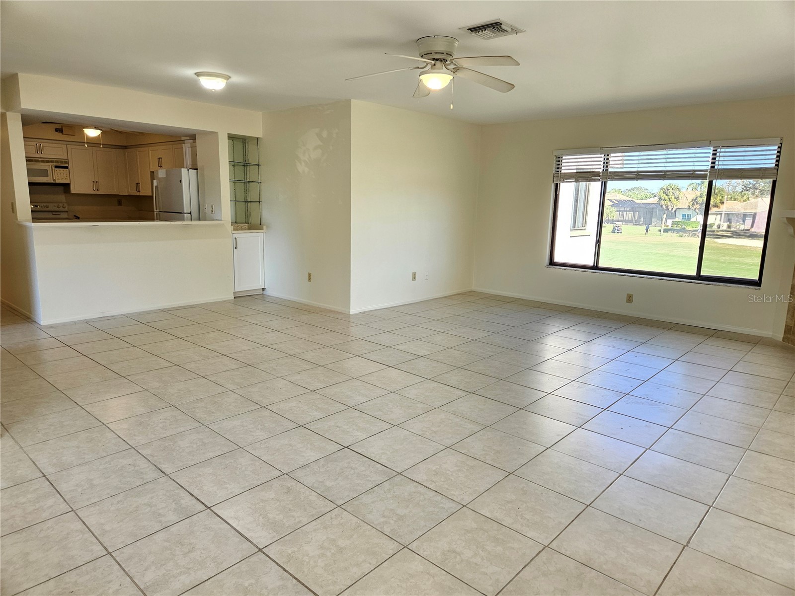 812 Capri Isles Boulevard #225 Venice FL 34292 N6142154 image6
