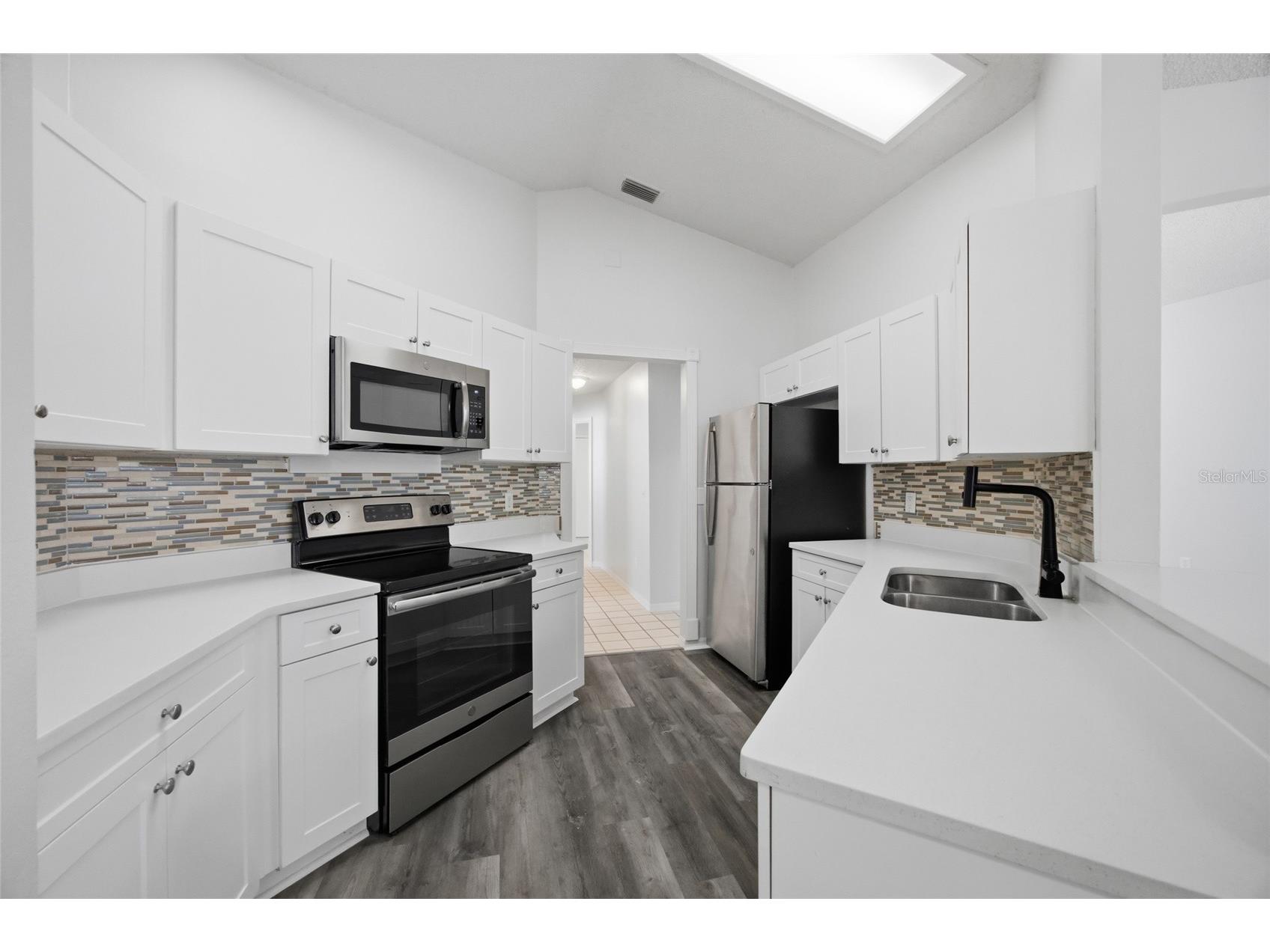 812 Crestridge Drive Tarpon Springs FL 34688 TB8485378 image11
