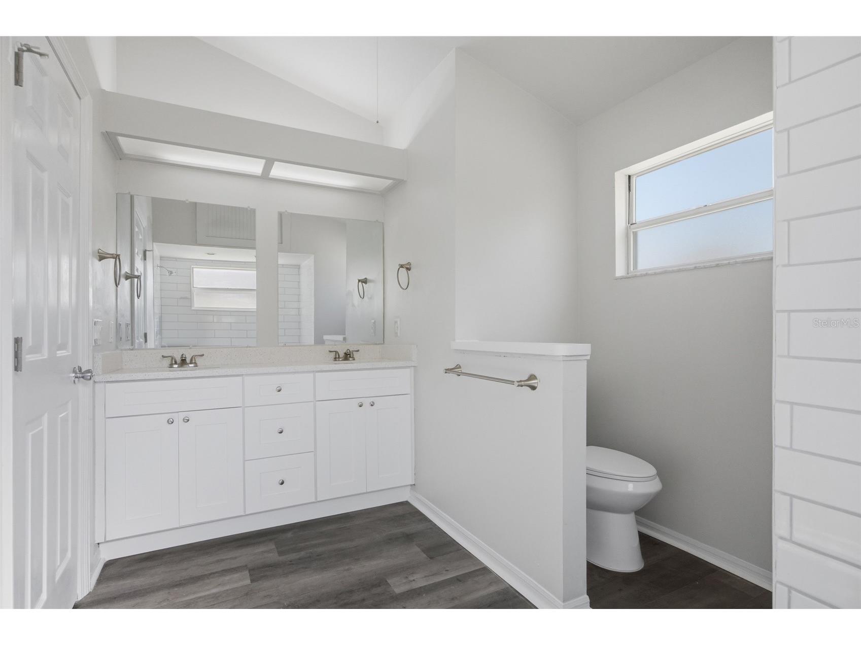 812 Crestridge Drive Tarpon Springs FL 34688 TB8485378 image17