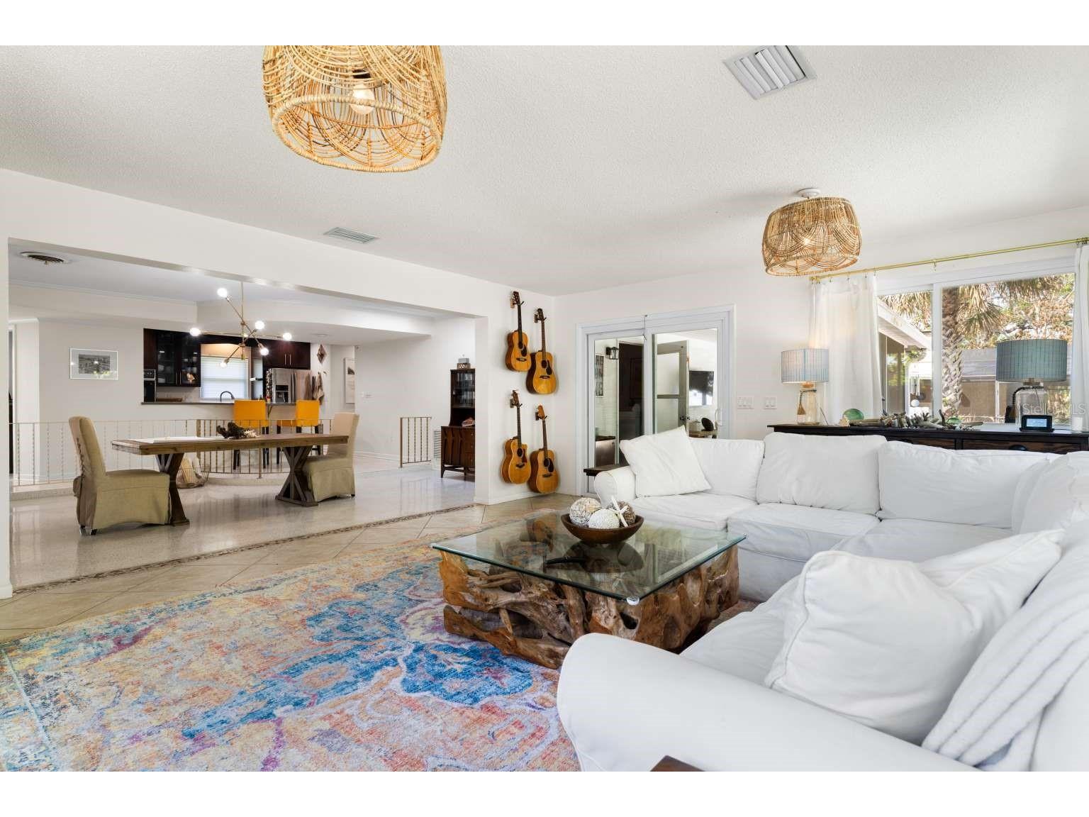 812 E 13th Avenue New Smyrna Beach FL 32169 TB8474418 image100