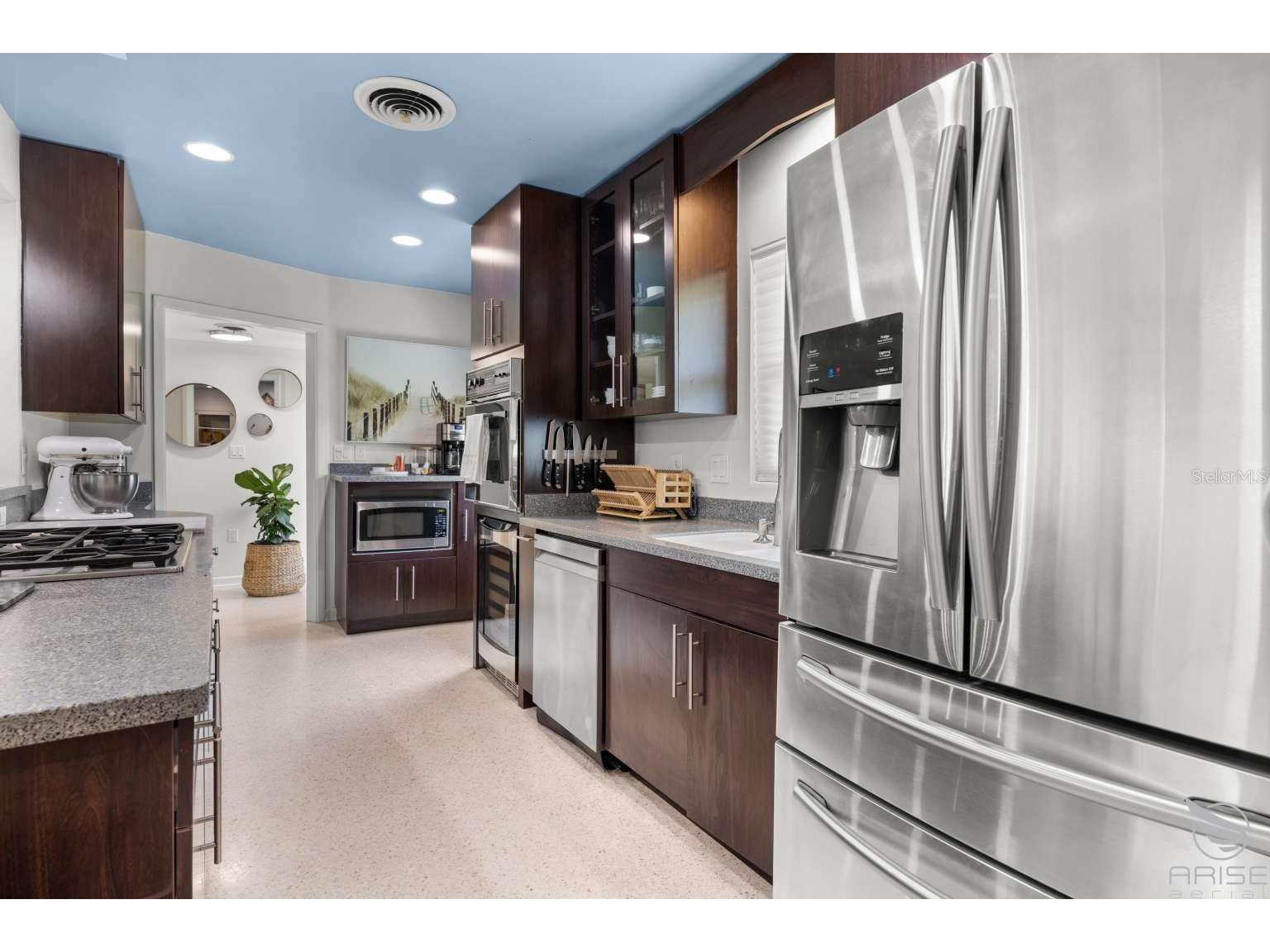 812 E 13th Avenue New Smyrna Beach FL 32169 TB8474418 image7