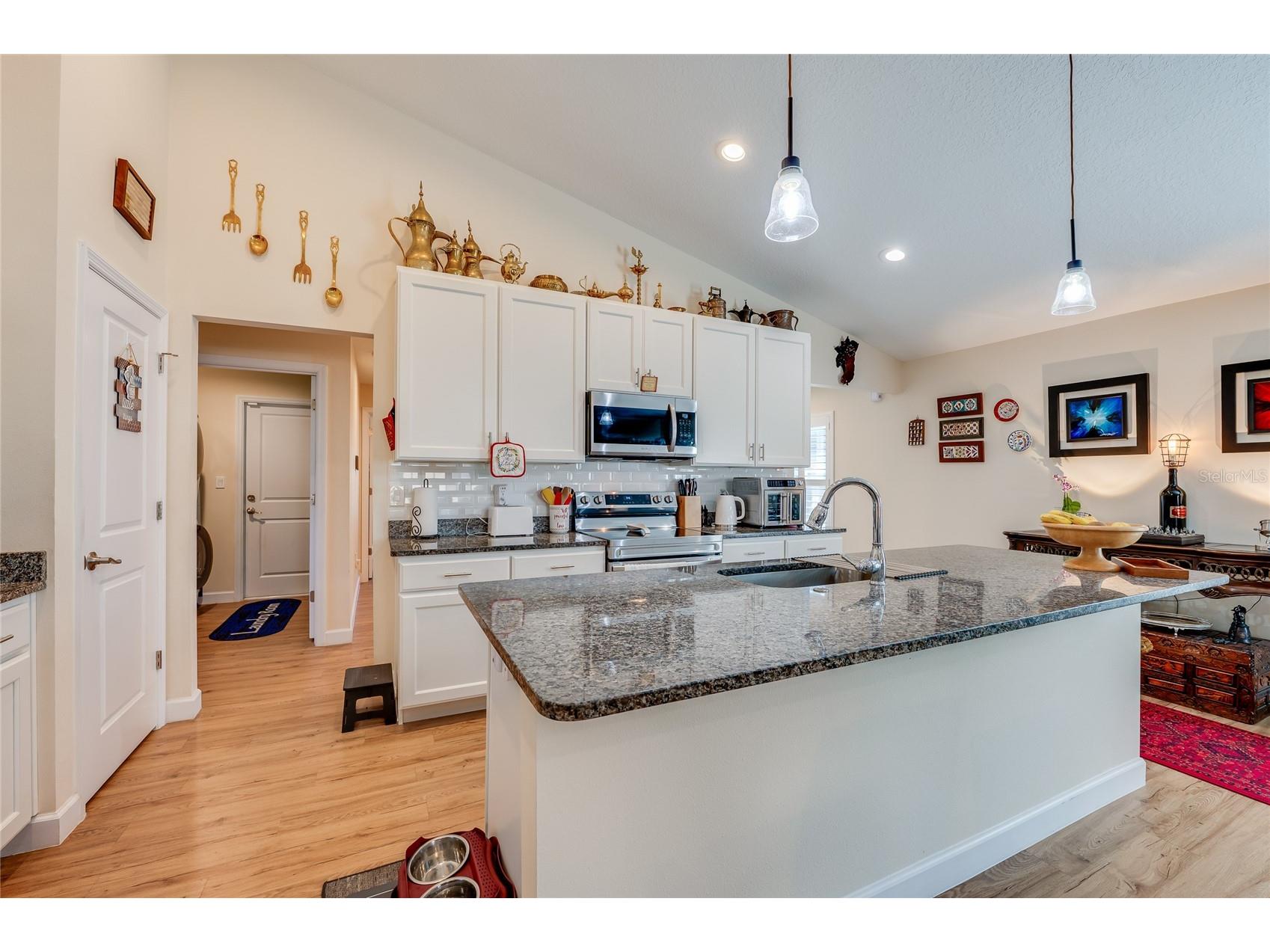 812 Hamilton Street New Smyrna Beach FL 32168 V4946825 image8