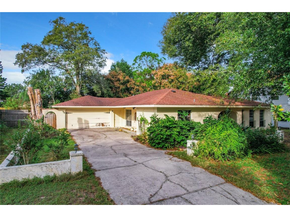 812 Lake Elbert Court Winter Haven FL 33881 O6162059 image1