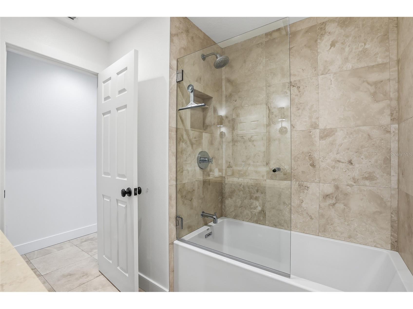 812 Live Oak Terrace NE Saint Petersburg FL 33703 TB8508007 image16