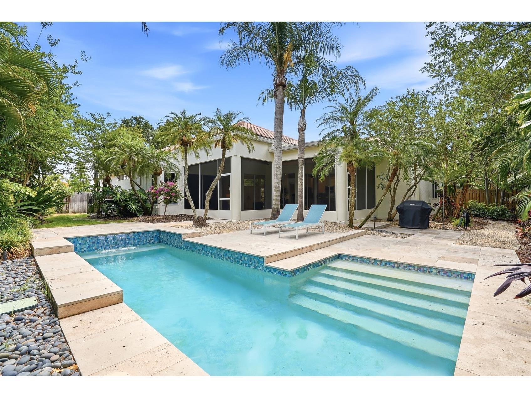 812 Live Oak Terrace NE Saint Petersburg FL 33703 TB8508007 image2