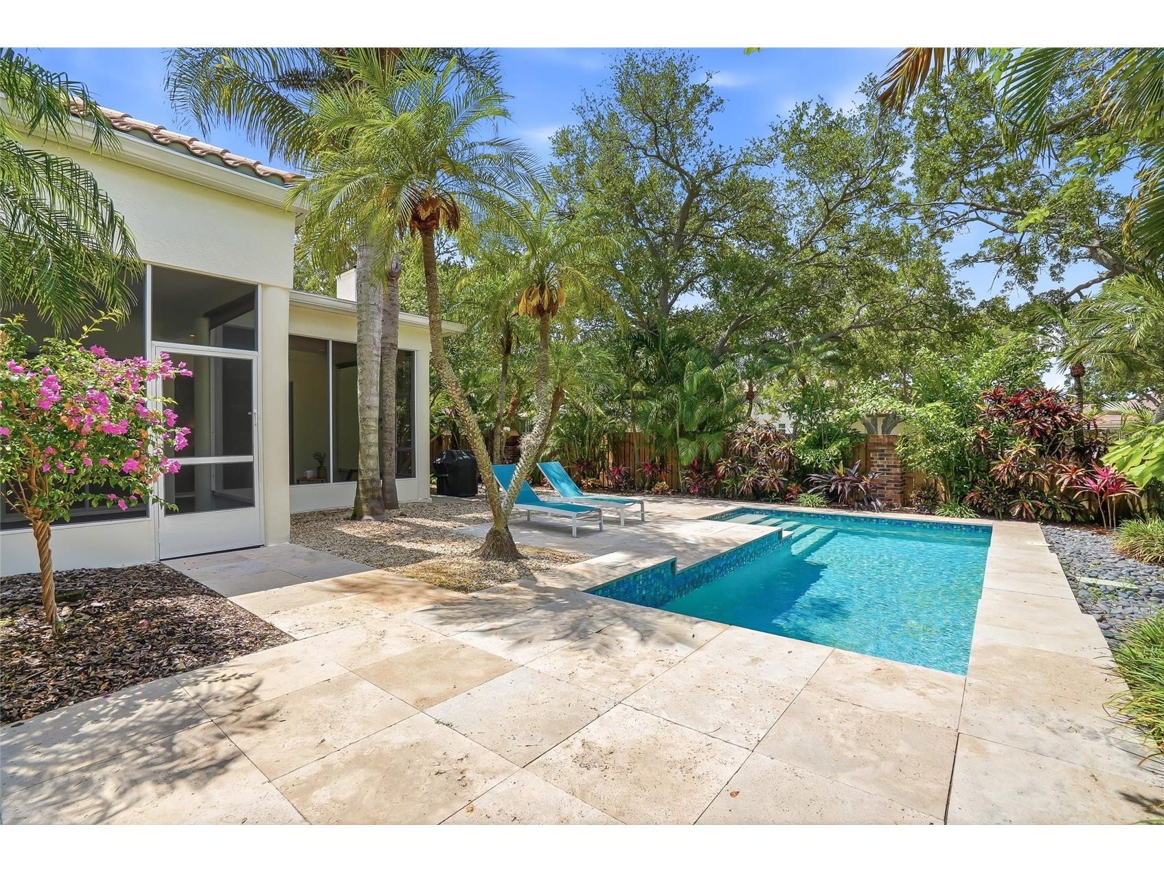 812 Live Oak Terrace NE Saint Petersburg FL 33703 TB8508007 image40