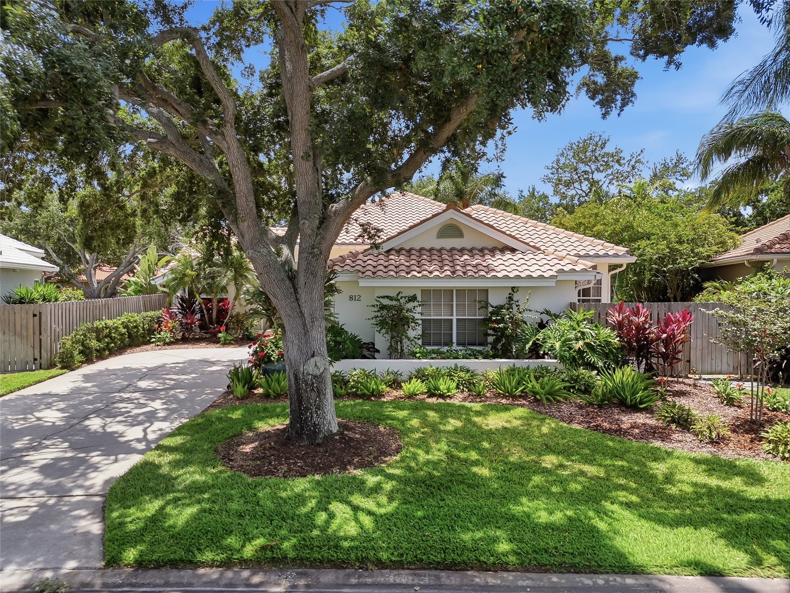 812 Live Oak Terrace NE Saint Petersburg FL 33703 TB8508007 image46