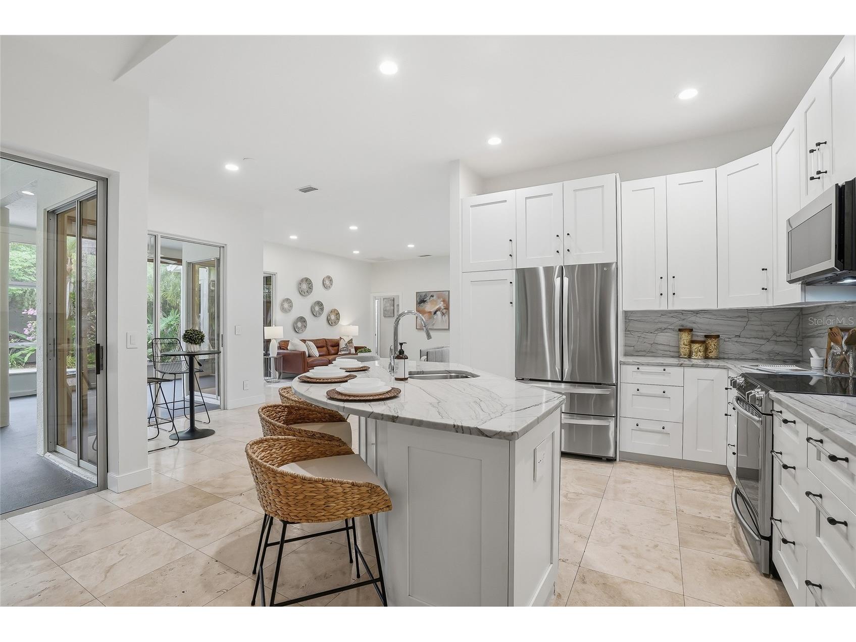 812 Live Oak Terrace NE Saint Petersburg FL 33703 TB8508007 image8
