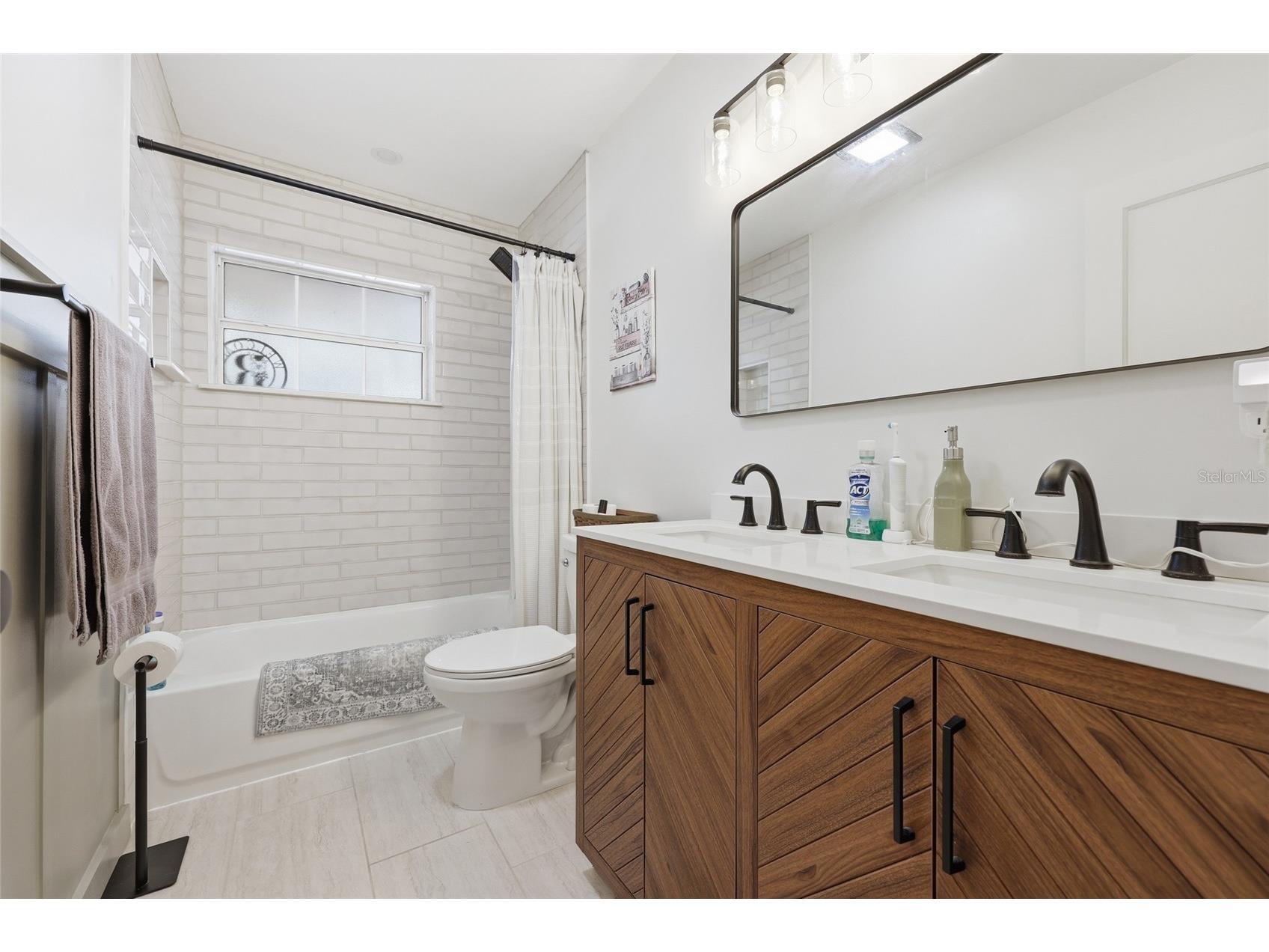 812 NW 36th Terrace Gainesville FL 32605 GC538361 image19