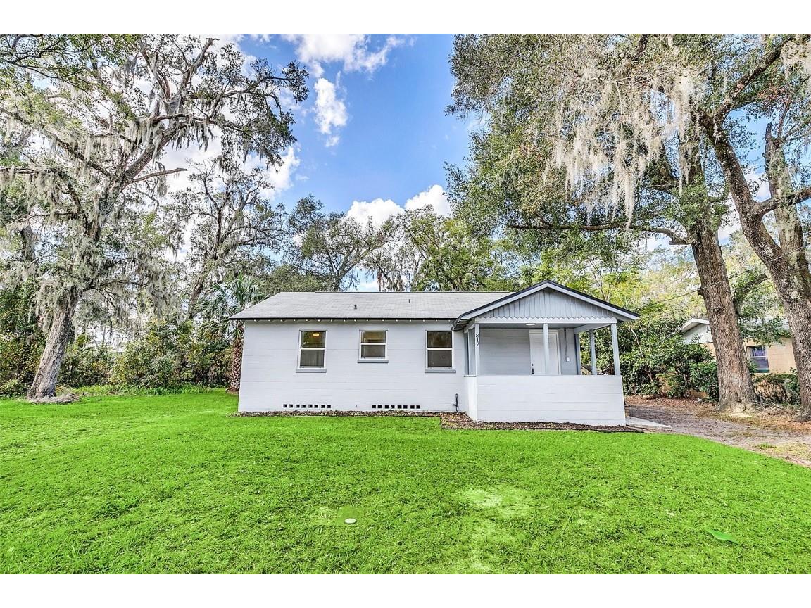 812 S Thompson Avenue Deland FL 32720 O6078500 image1