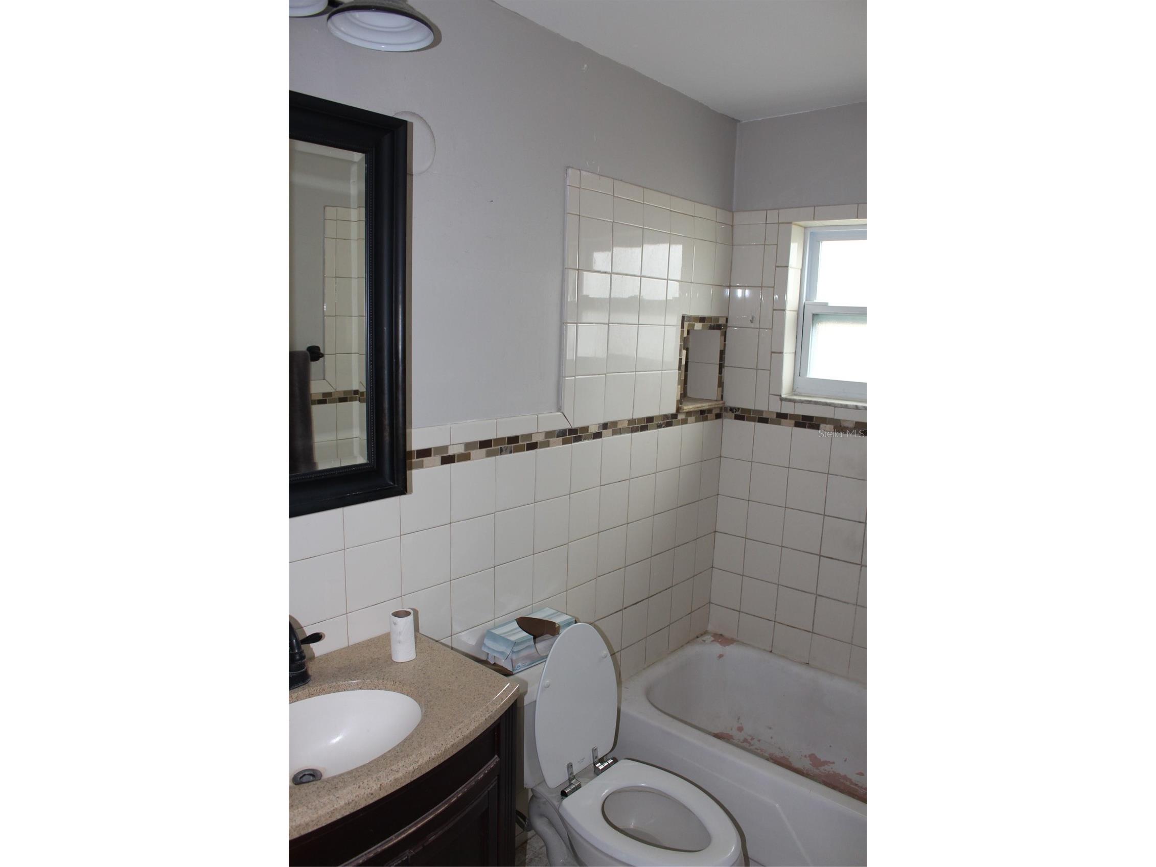 8120 7th Street N Saint Petersburg FL 33702 TB8480977 image12