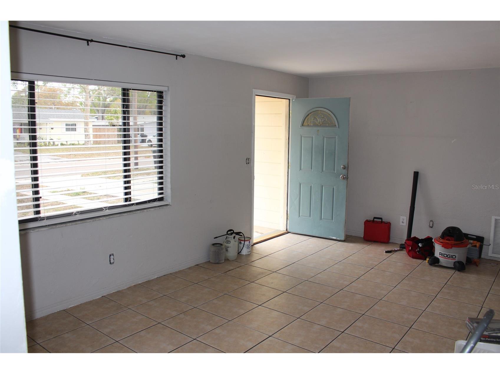 8120 7th Street N Saint Petersburg FL 33702 TB8480977 image5