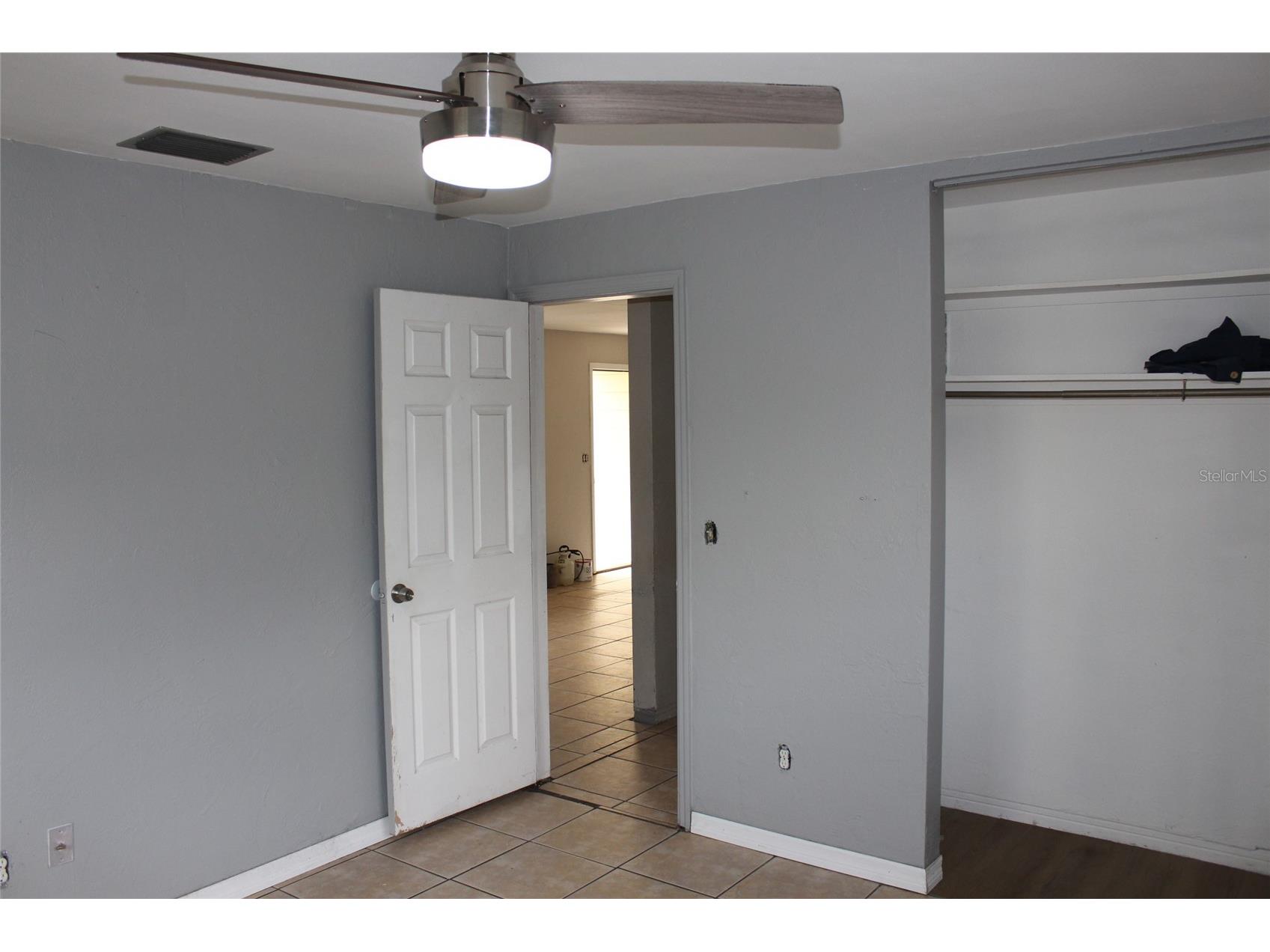 8120 7th Street N Saint Petersburg FL 33702 TB8480977 image9