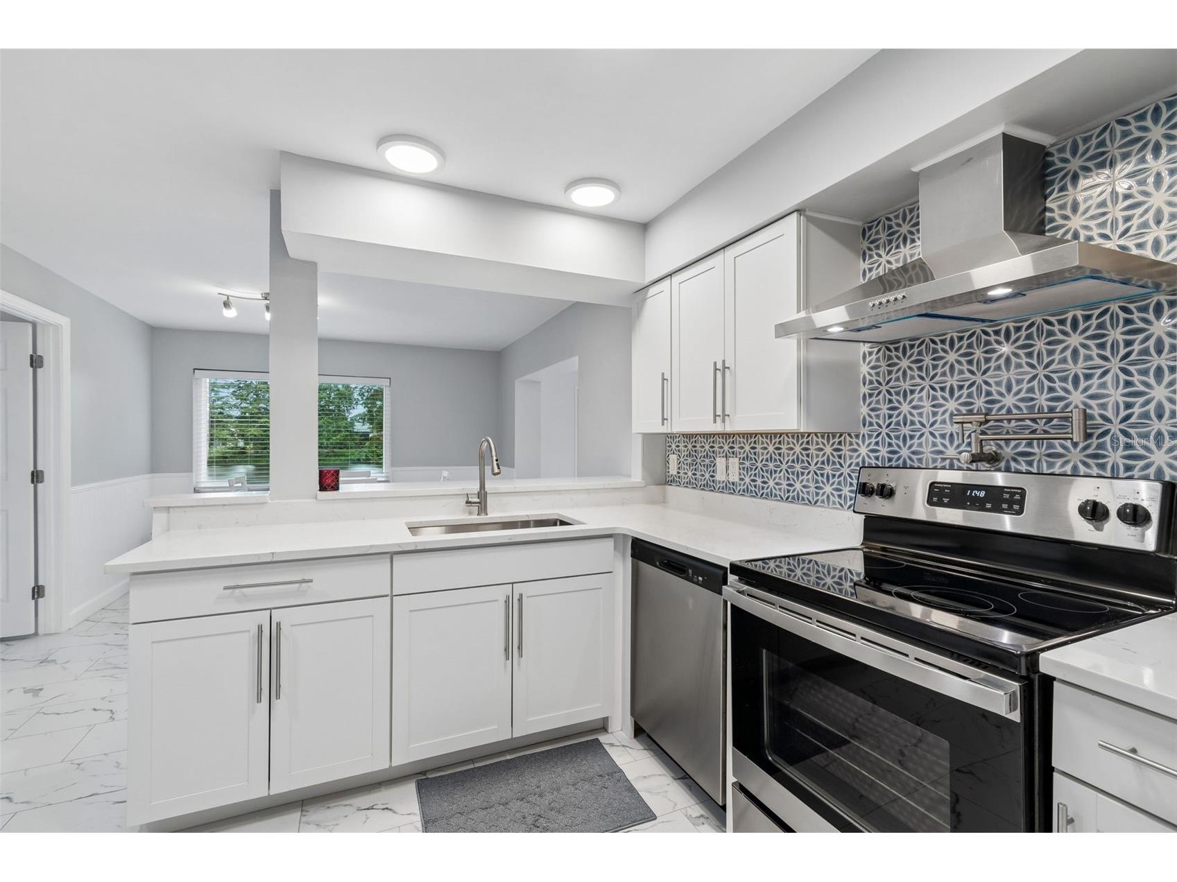 8120 Brown Pelican Avenue New Port Richey FL 34653 W7886704 image13