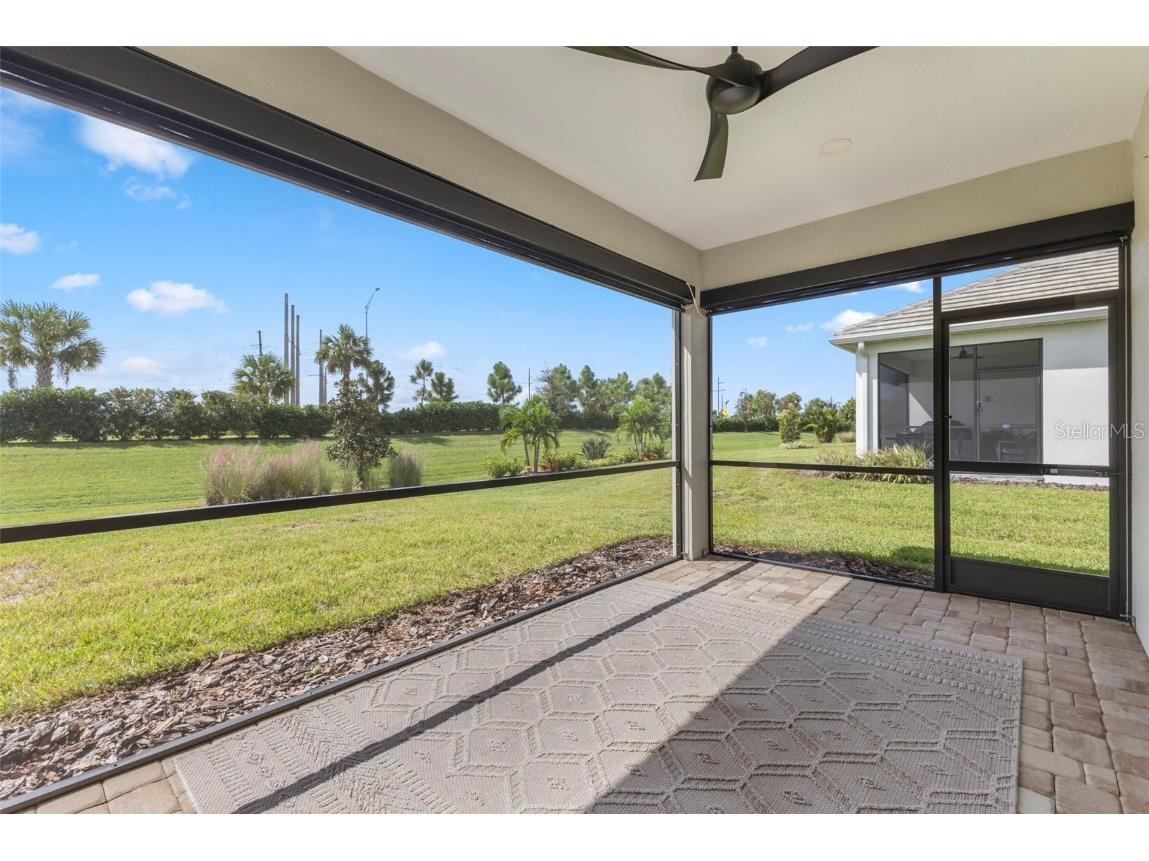 8121 Sternway Road Sarasota FL 34240 A4667132 image11