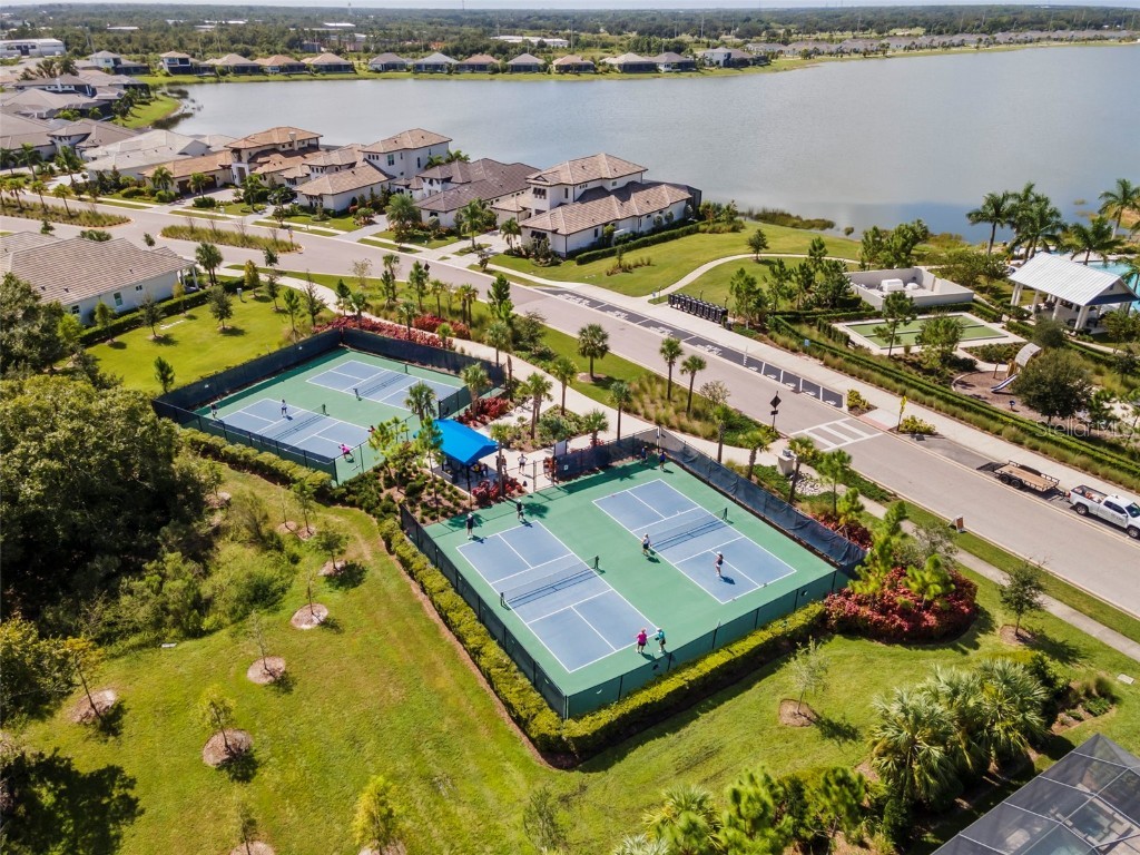 8121 Sternway Road Sarasota FL 34240 A4667132 image14