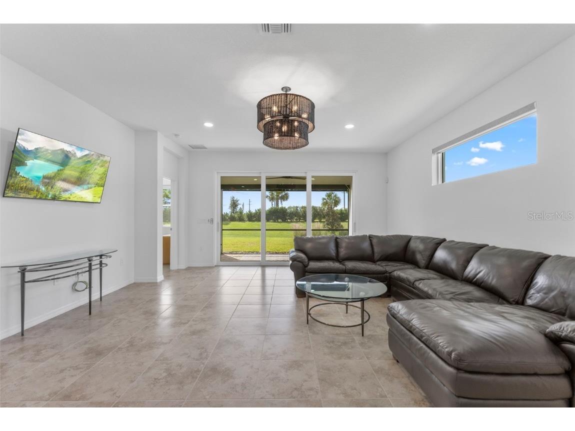 8121 Sternway Road Sarasota FL 34240 A4667132 image4