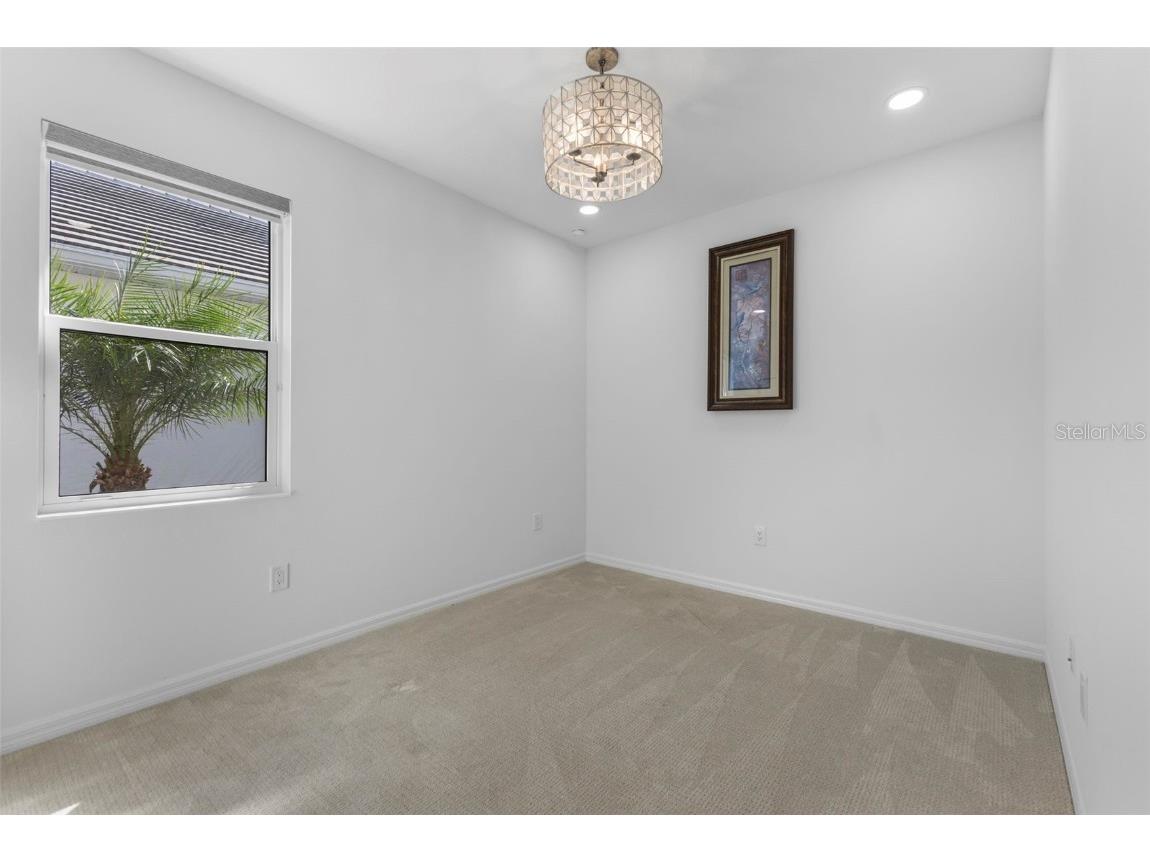 8121 Sternway Road Sarasota FL 34240 A4667132 image8