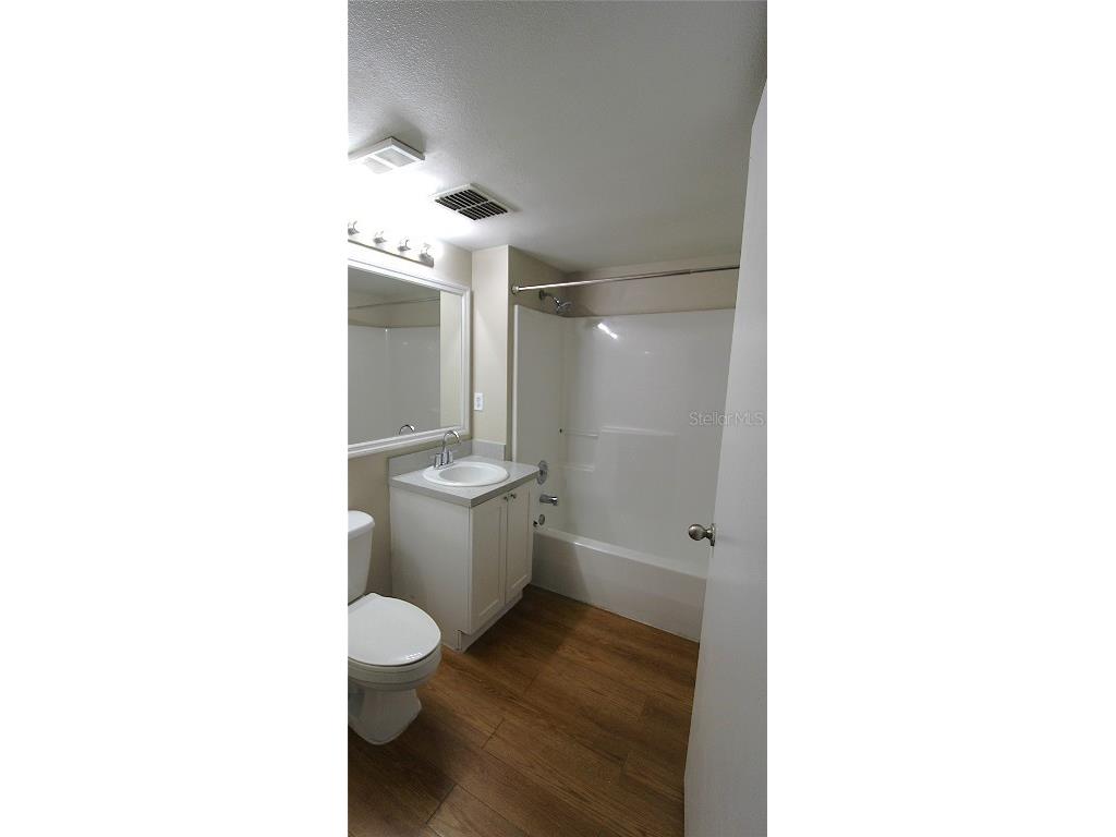 8122 45th Court E #3 Sarasota FL 34243 A4668890 image6