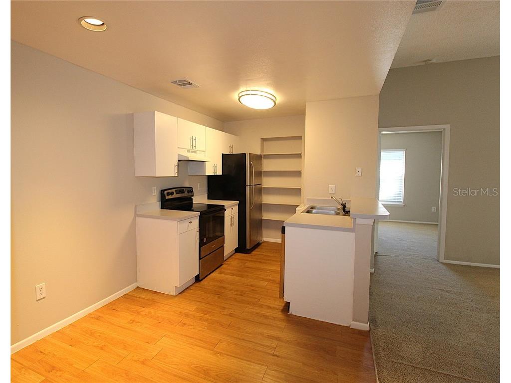 8122 45th Court E #7 Sarasota FL 34243 A4668806 image1