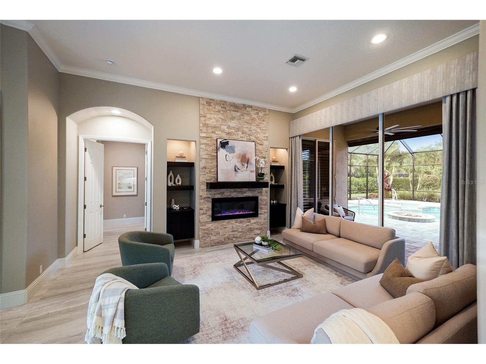 8122 Lone Tree Glen Lakewood Ranch FL 34202 A4699545 image2