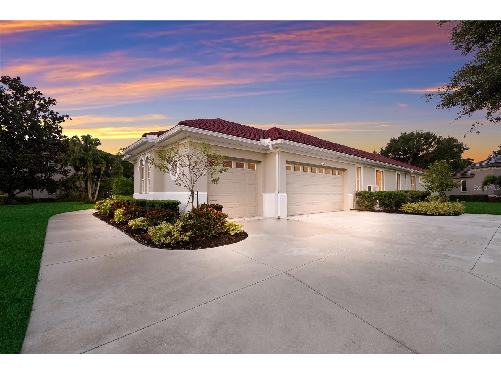 8122 Lone Tree Glen Lakewood Ranch FL 34202 A4699545 image48