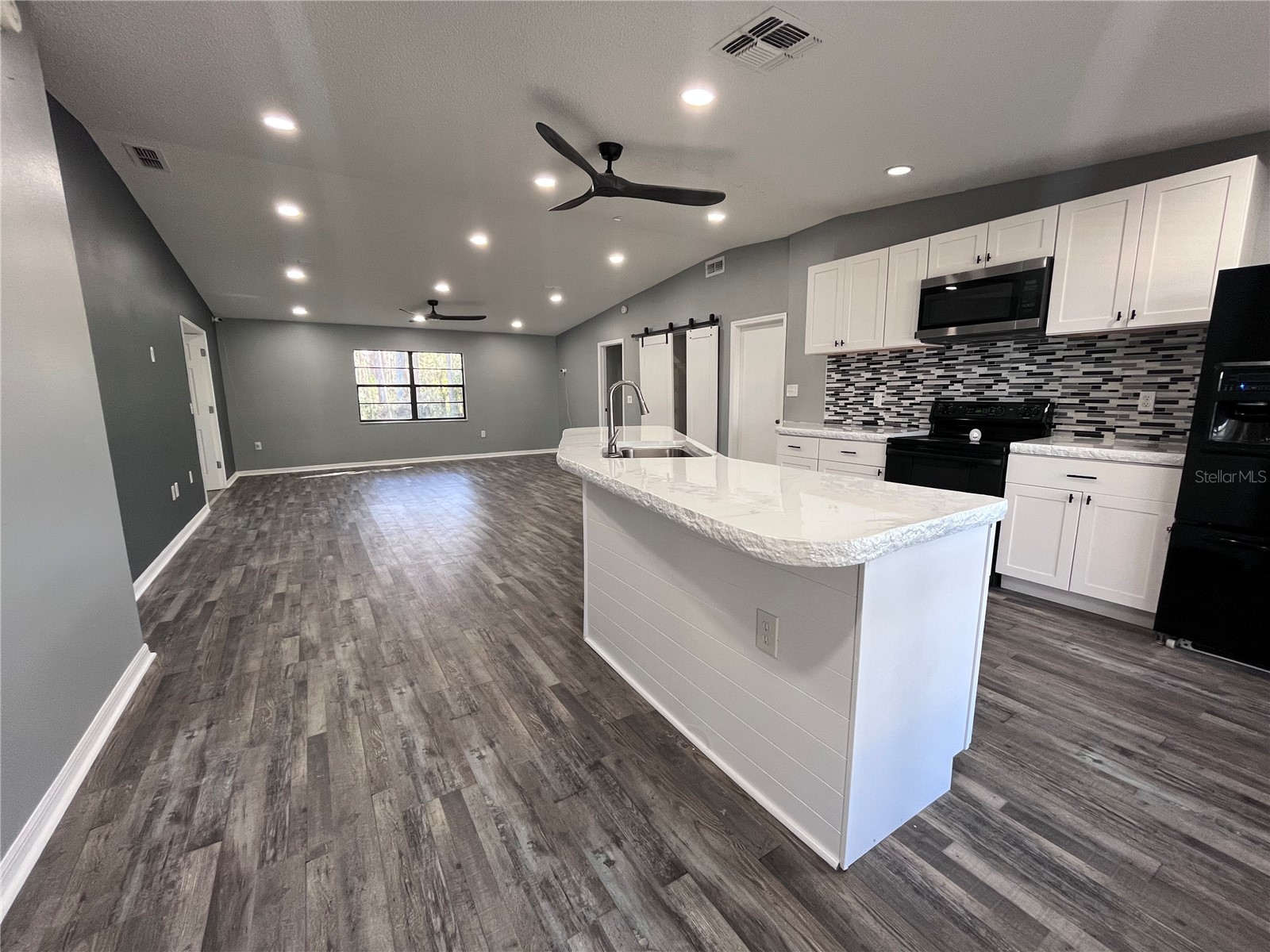 8122 Matthew Drive New Port Richey FL 34653 W7876989 image6
