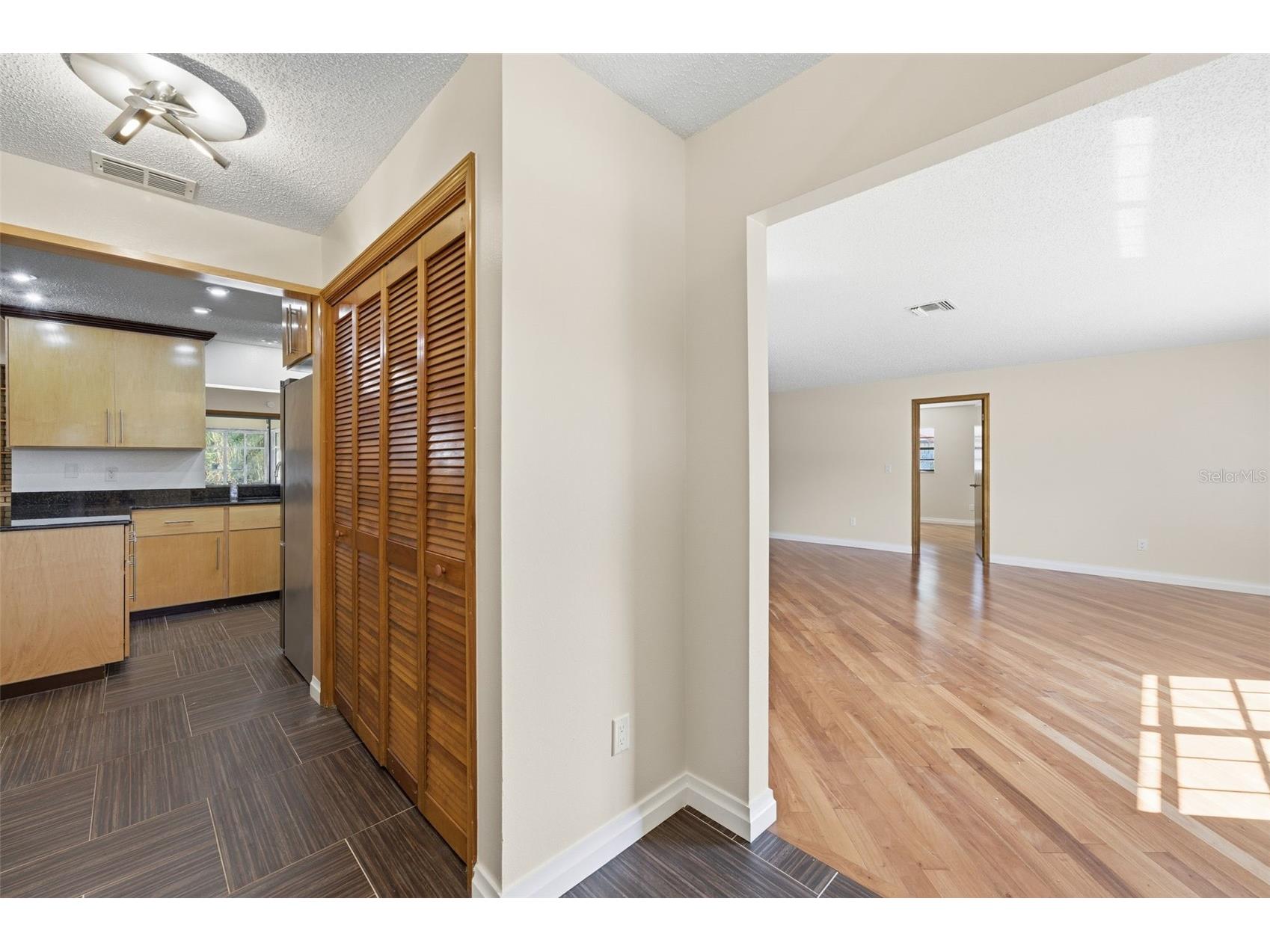 8123 River Country Drive Weeki Wachee FL 34607 W7880998 image21