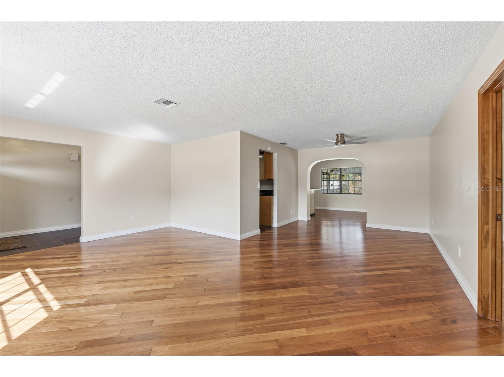 8123 River Country Drive Weeki Wachee FL 34607 W7880998 image23