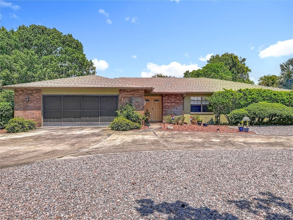 8123 River Country Drive Weeki Wachee FL 34607 TB8416179 image1