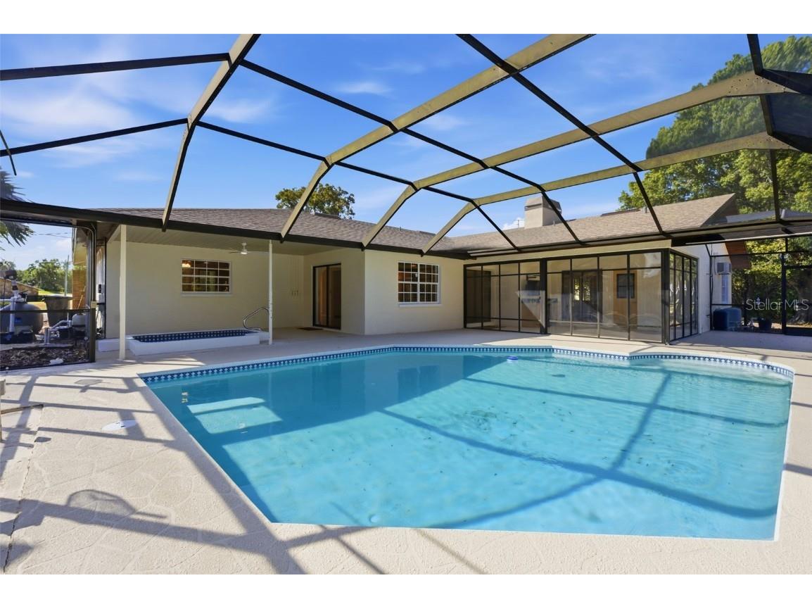 8123 River Country Drive Weeki Wachee FL 34607 W7880998 image3