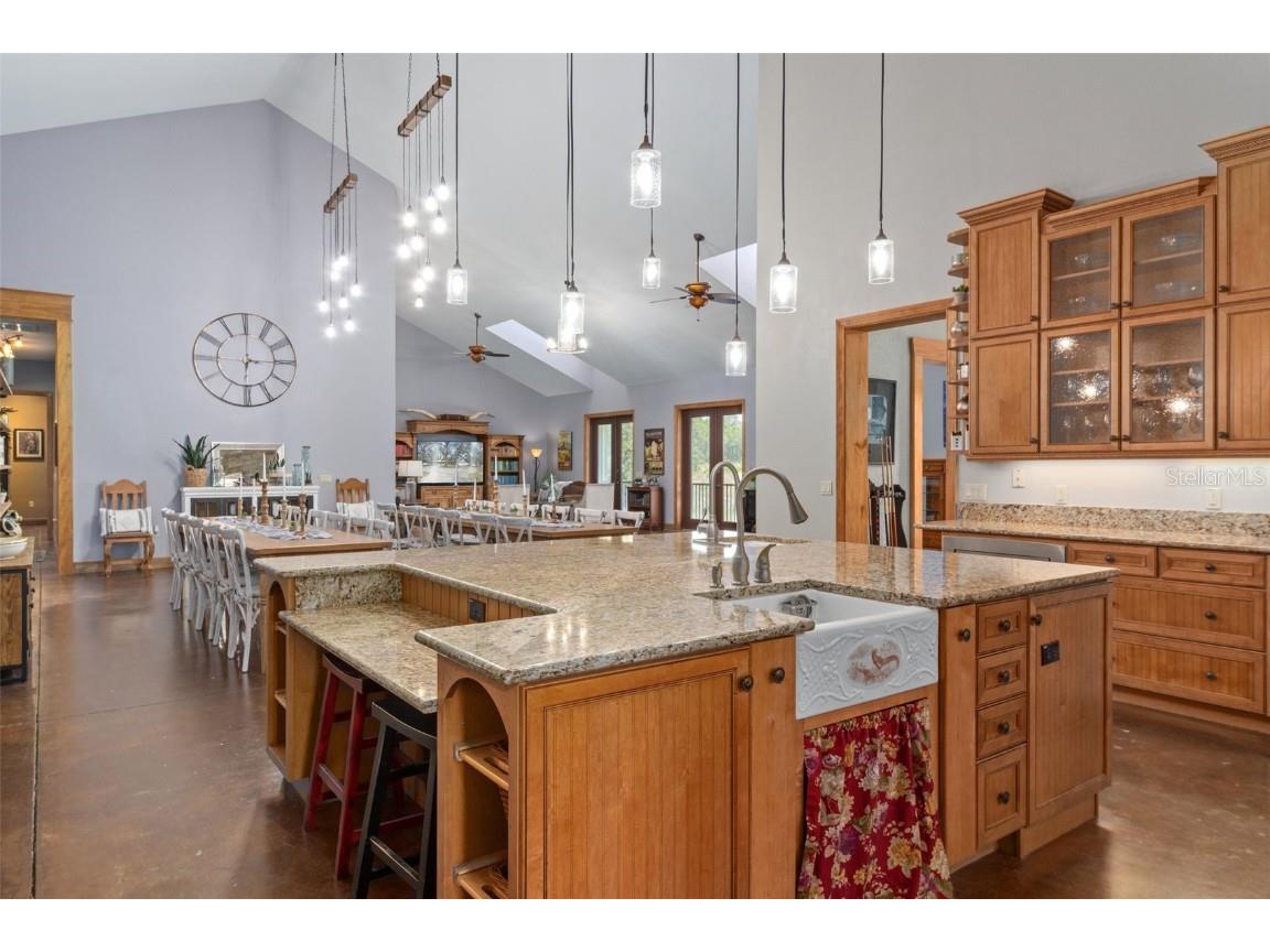 8123 S Lecanto Highway Lecanto FL 34461 OM677445 image32