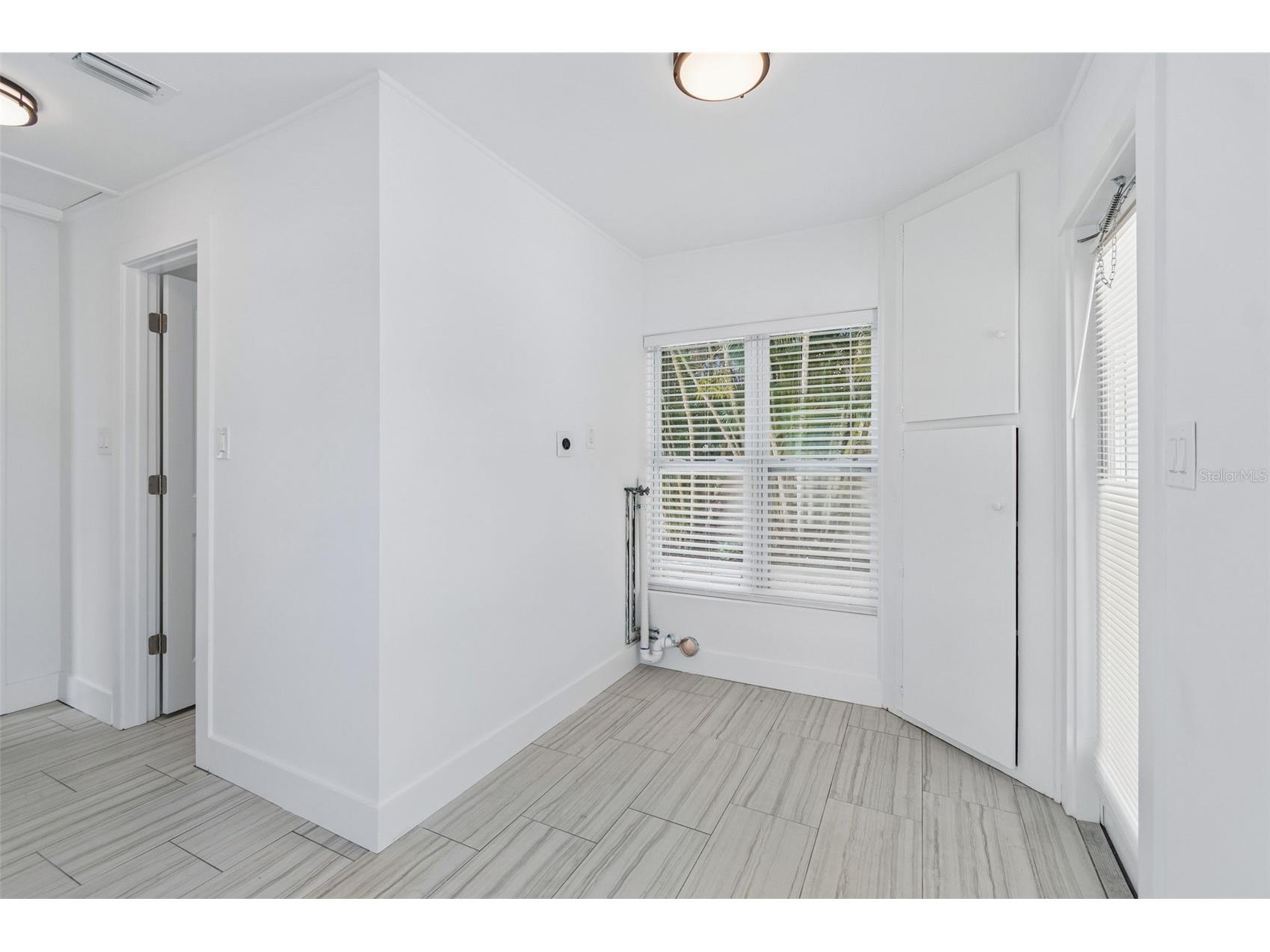 8125 Bayshore Drive Treasure Island FL 33706 TB8525917 image17
