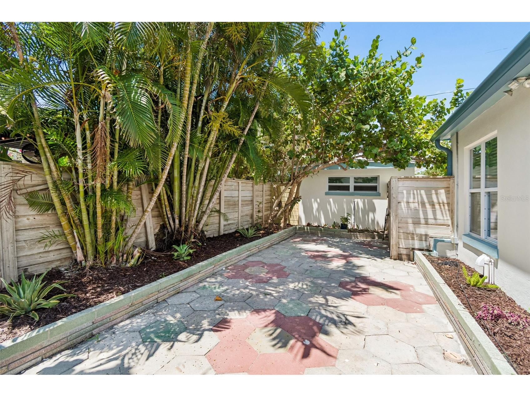 8125 Bayshore Drive Treasure Island FL 33706 TB8525917 image22